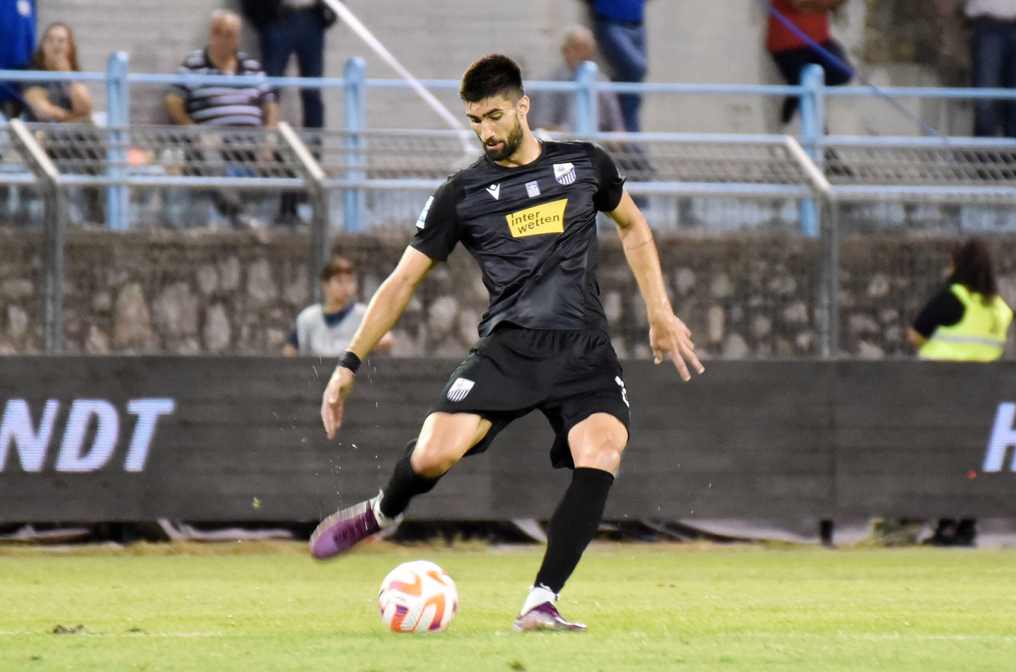 Ο Λεβαδειακός προχωράει σε μεταγραφή και κάνει δικό του τον Κορνέζο