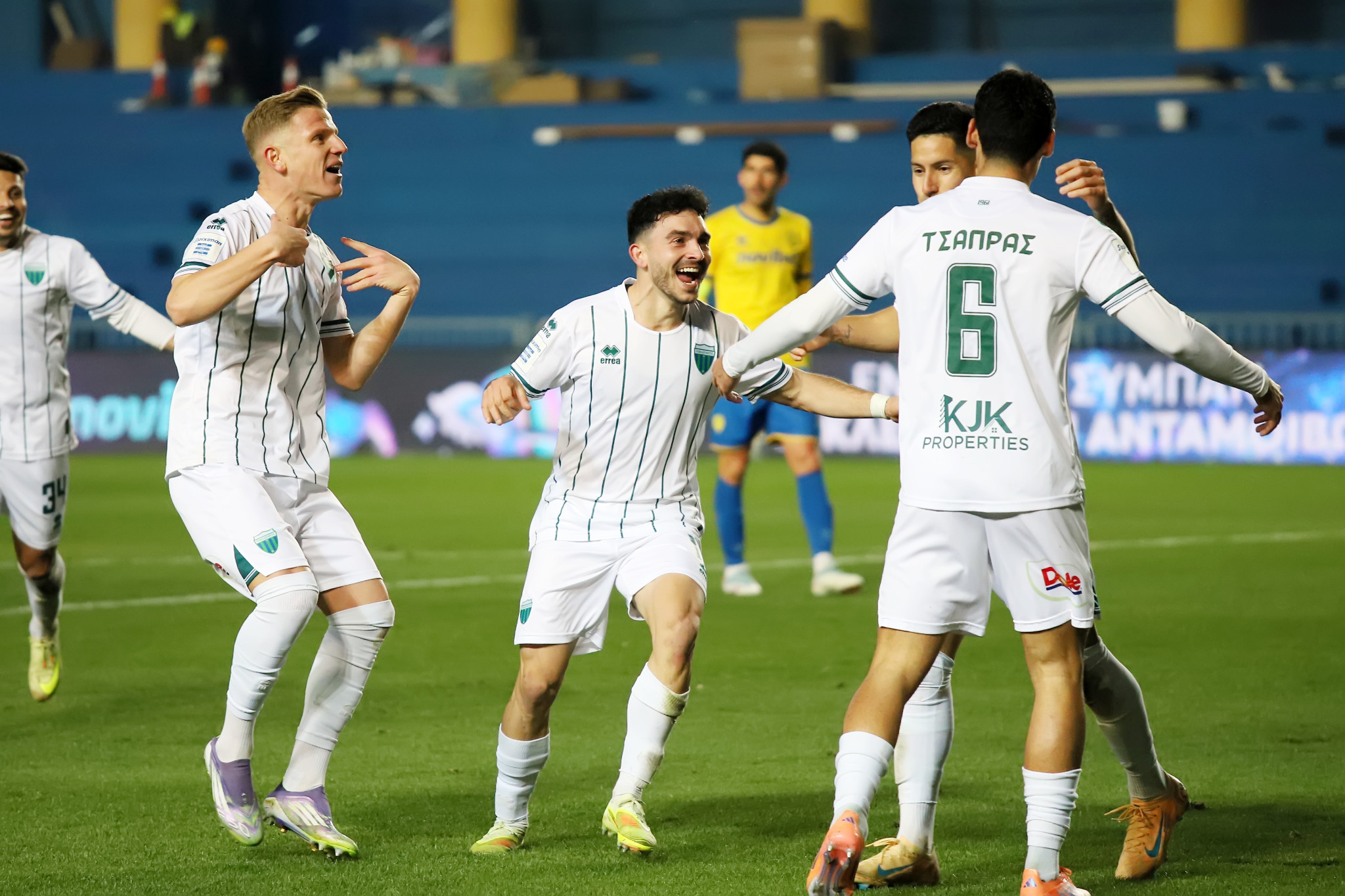 Ο Λεβαδειακός έστησε πάρτι στο Αγρίνιο κόντρα στον απογοητευτικό Παναιτωλικό - Στο +9 από τον Παναθηναϊκό