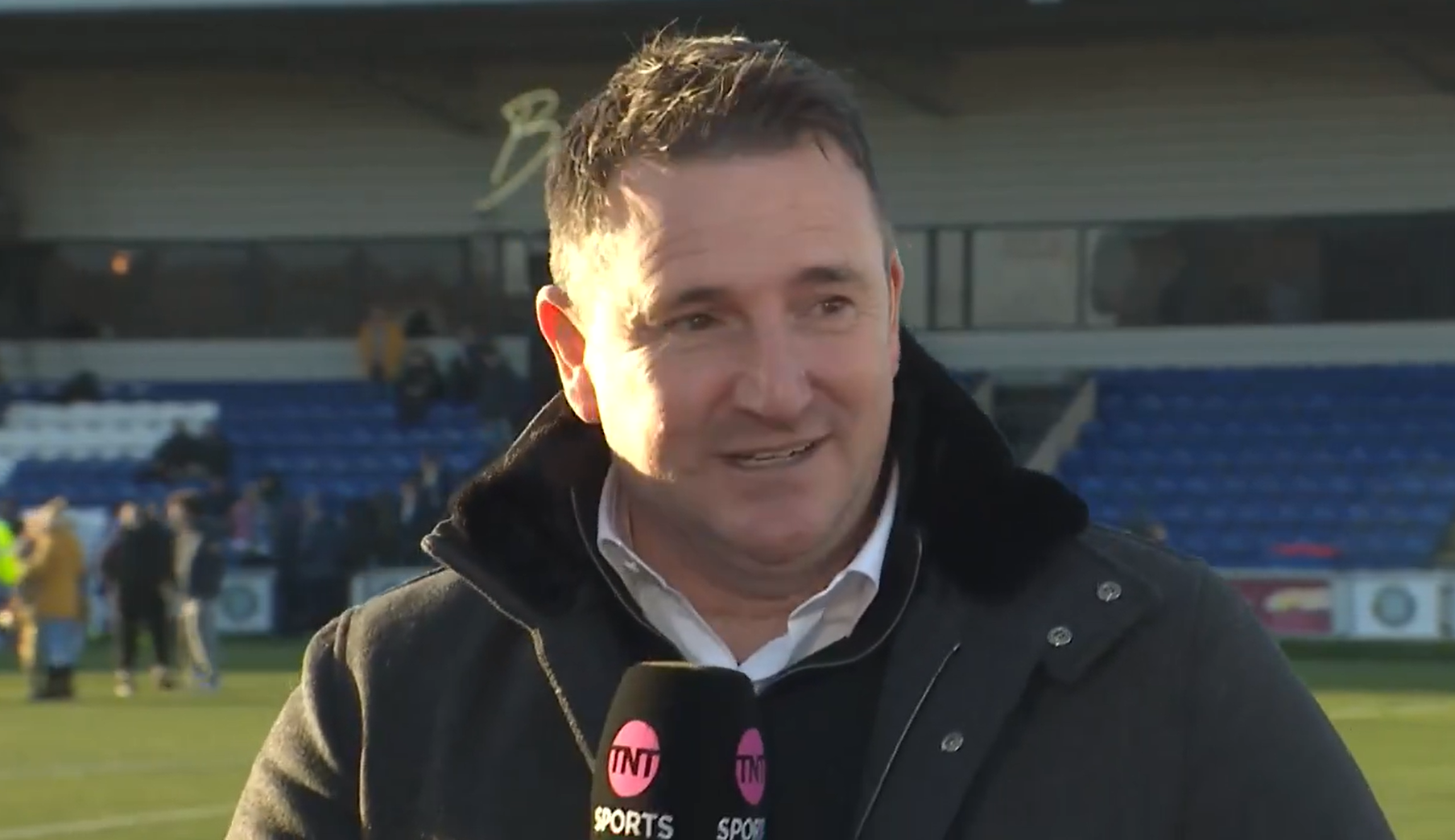 Ο πρόεδρος της Μάκλσφιλντ δεν θυμόταν ότι είχε αγοράσει την ομάδα: «Ήμουν μεθυσμένος» (video)