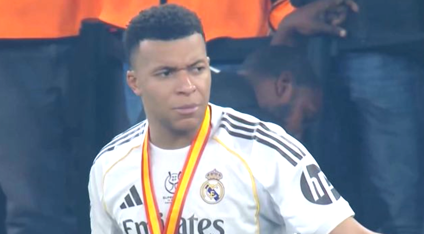 Κριτική Λαπόρτα σε Εμπαπέ για τη συμπεριφορά του: «Ηταν εκνευρισμένος, αλλά πρέπει να δείχνει σεβασμό»