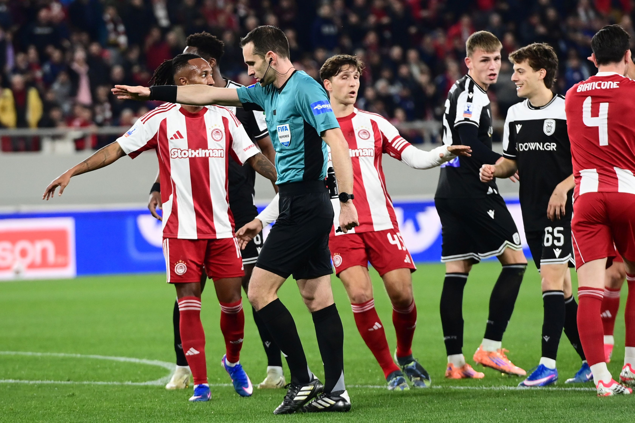 Η φάση που ο Ολυμπιακός ζήτησε πέναλτι για ανατροπή του Γκαρθία (video)