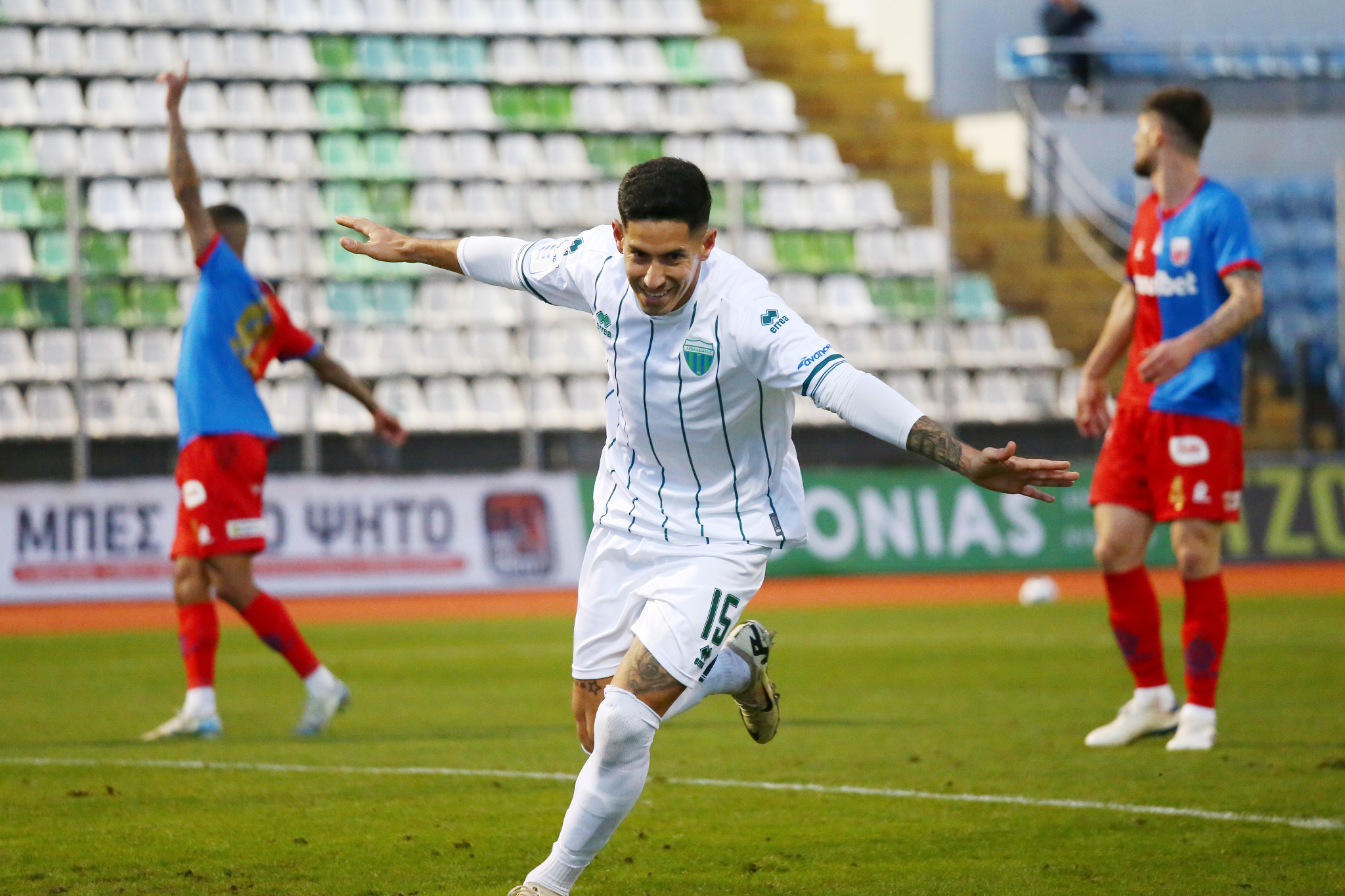 Από ασίστ του Τσάπρα ο Πεντρόσο το τρίτο γκολ του Λεβαδειακού (video)