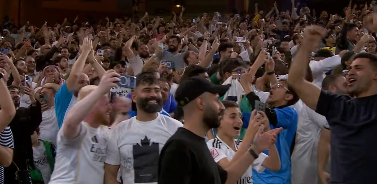 Φίλοι της Μπαρτσελόνα και της Ρεάλ με αλλοιώμενα σήματα στη Σαουδική Αραβία - Ποιος ο λόγος (photos)