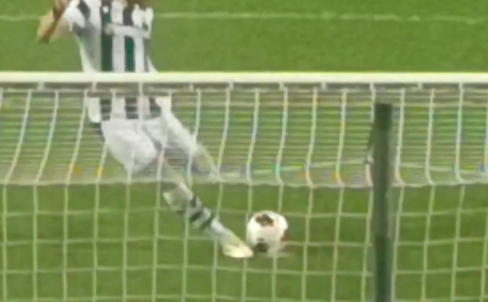 Γιατί ακυρώθηκε η πρώτη εκτέλεση πέναλτι του Μιχαηλίδη – Για πρώτη φορά εφαρμόστηκε στην Ελλάδα (video)