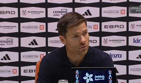 Αλόνσο: «Δεν θέλουμε να ρισκάρουμε με την κατάσταση του Εμπαπέ - Δεν μας ενδιαφέρει αν θα παίξει ο Γιαμάλ»