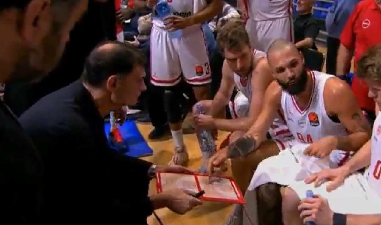 Κόουτς Εβάν: Ο Μπαρτζώκας άφησε τον Φουρνιέ να σχεδιάσει την επίθεση του Ολυμπιακού (video)