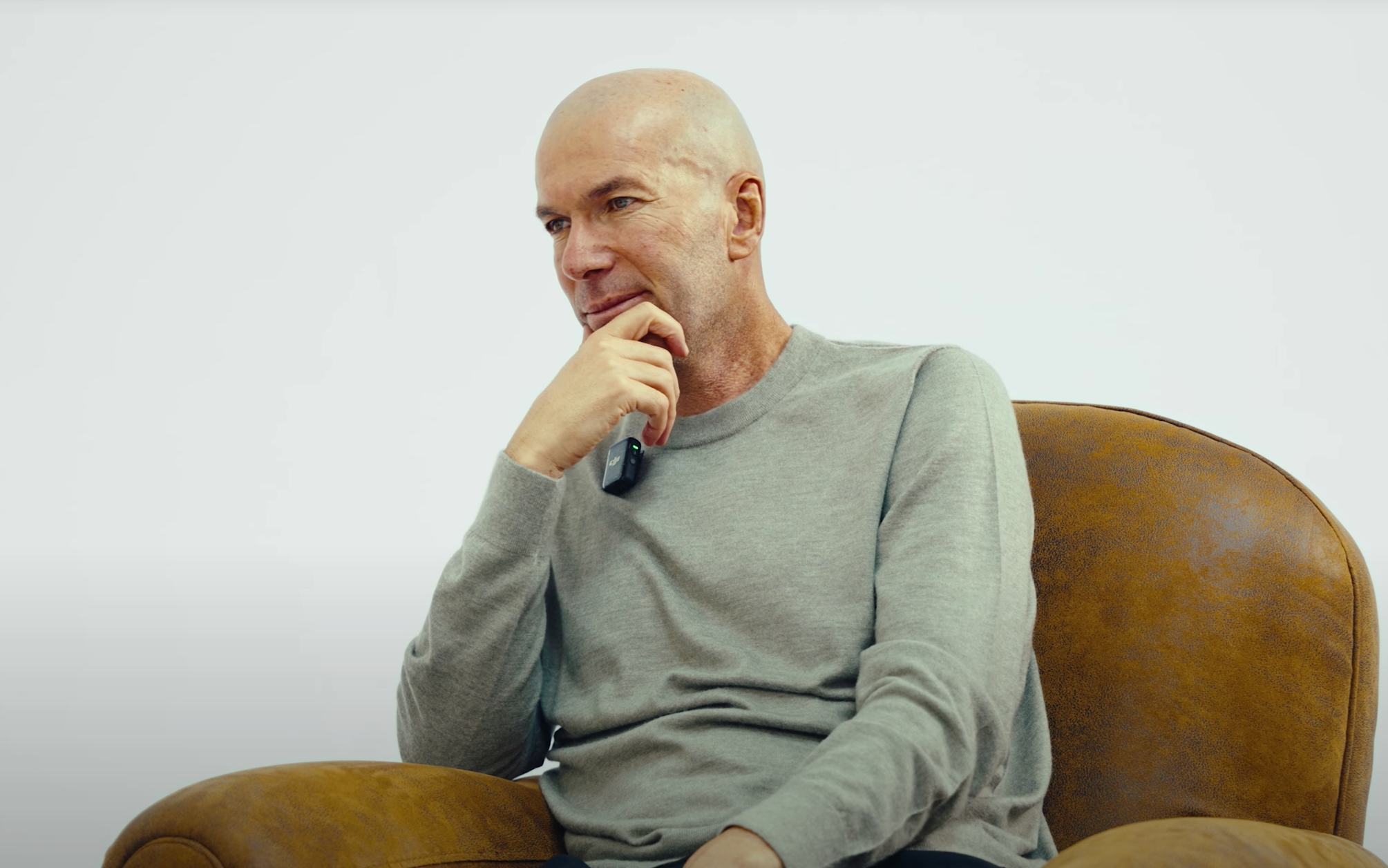 Ο Ζιντάν ίσως δίνει την απάντηση για όσα πήγαν στραβά με τον Αλόνσο: «Στη Ρεάλ ήμασταν στην διάθεση των παικτών»