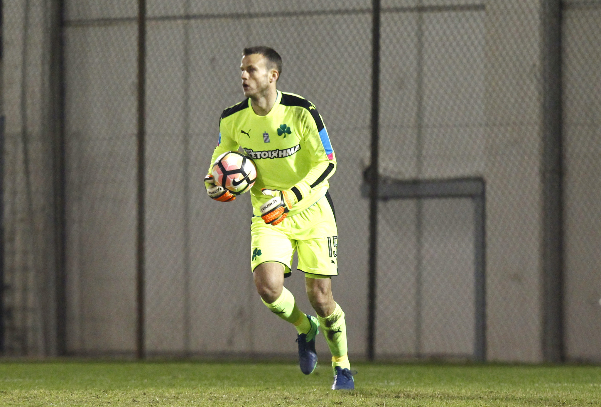 Ο Λουκ Στιλ έγινε φορ και... τρελαίνει τις ερασιτεχνικές κατηγορίες της Αγγλίας