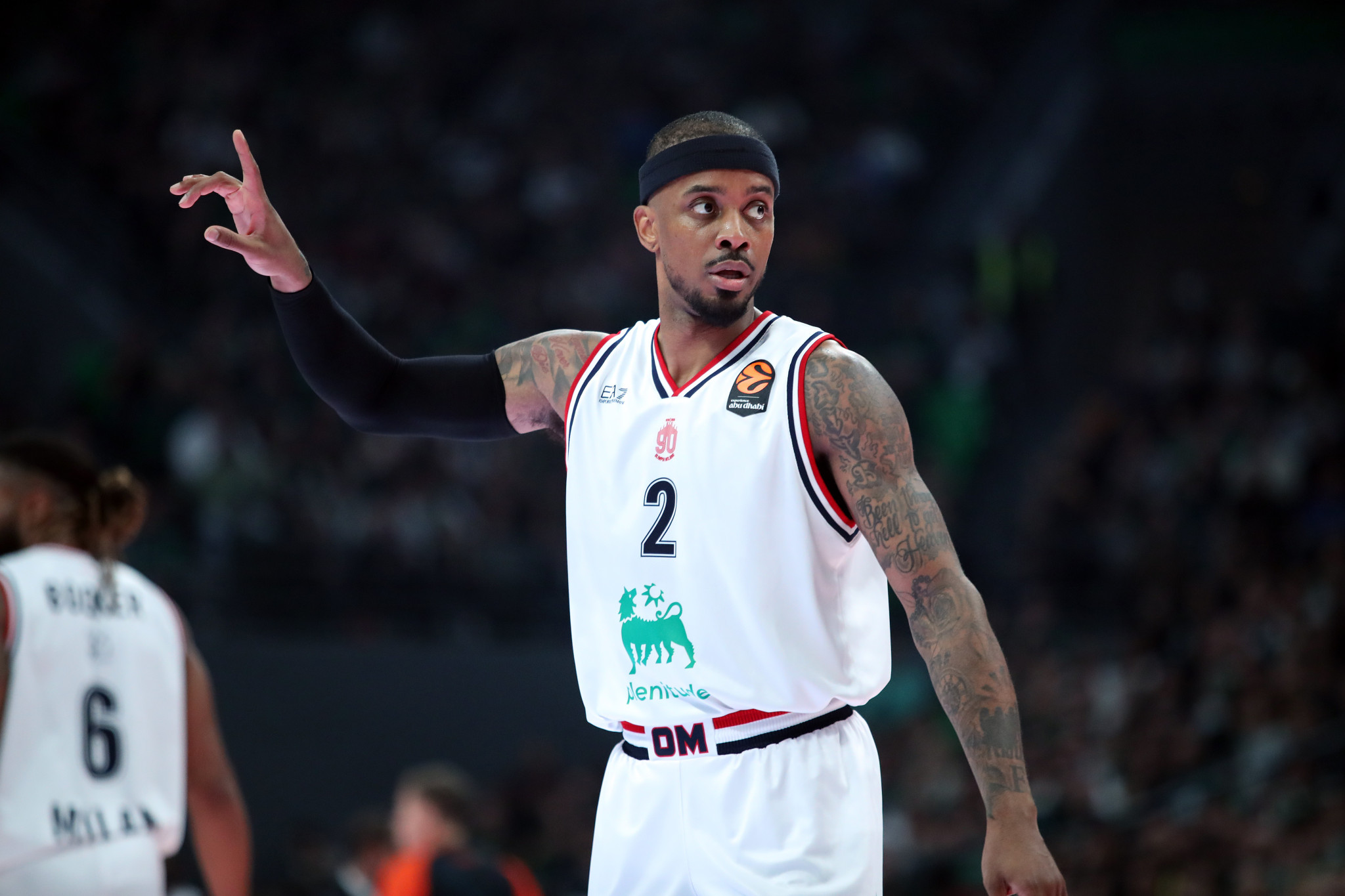 Εκτός Αρμάνι ο Λορέντζο Μπράουν!