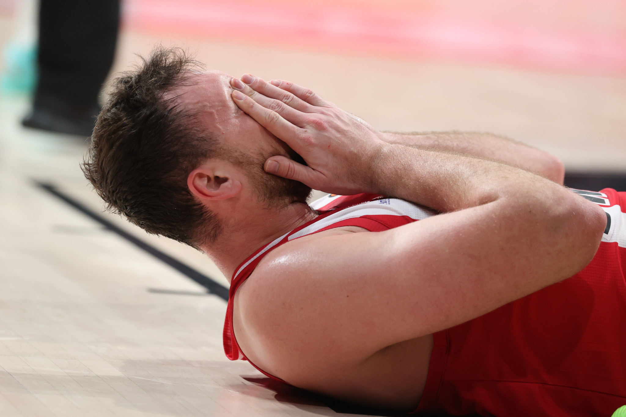 Ανησυχία στον Ολυμπιακό για Μιλουτίνοφ - Τι είπε ο Μπαρτζώκας