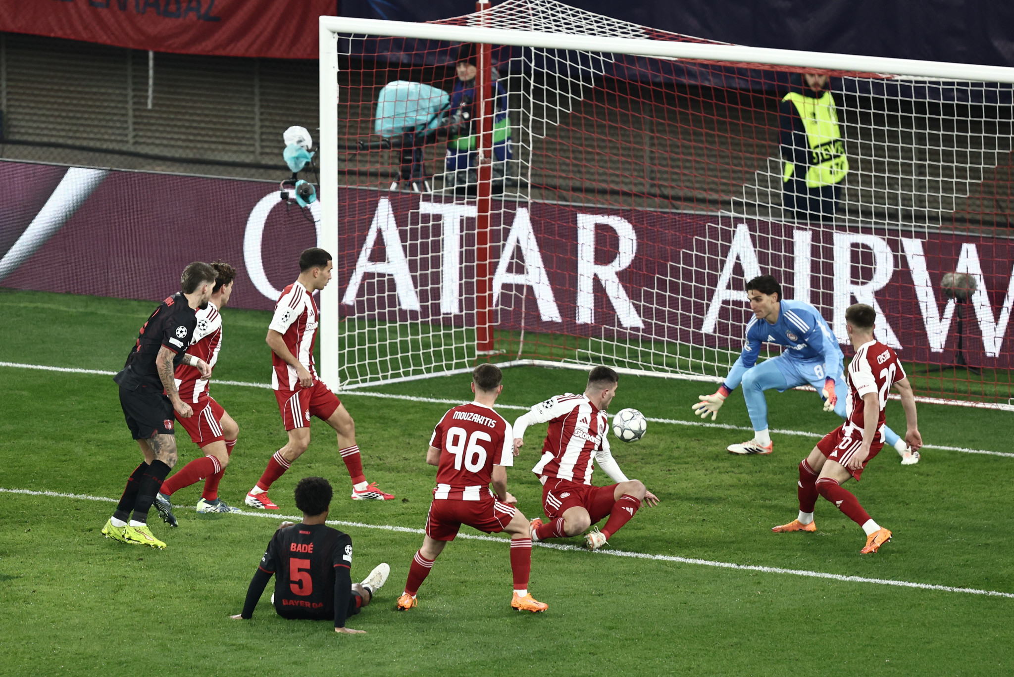 Ο Τζολάκης με εξαιρετική απόκρουση έσωσε τον Ολυμπιακό (video)