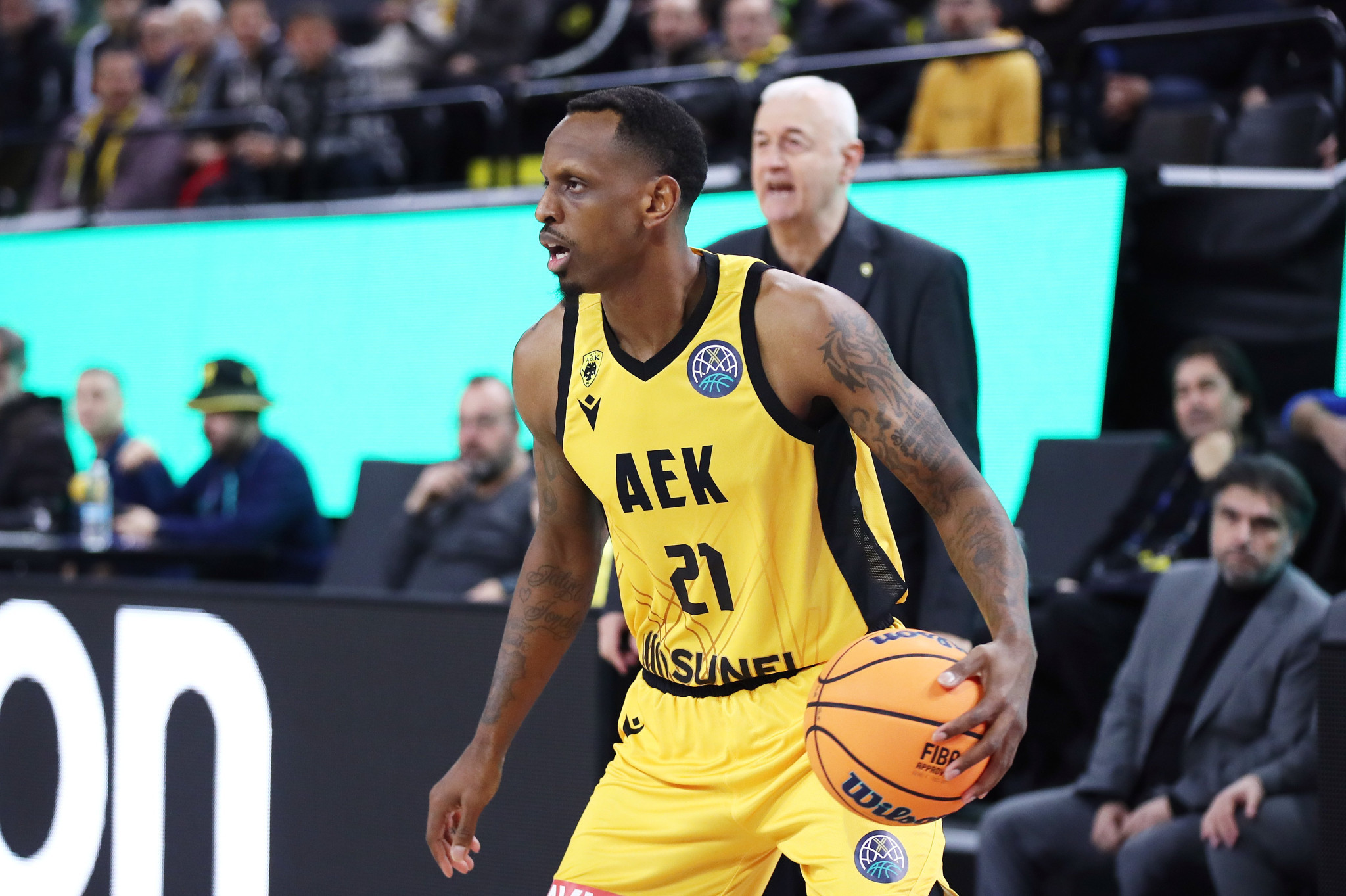 Τι έκαναν οι Νάναλι και Φίζελ στο ντεμπούτο τους με την ΑΕΚ