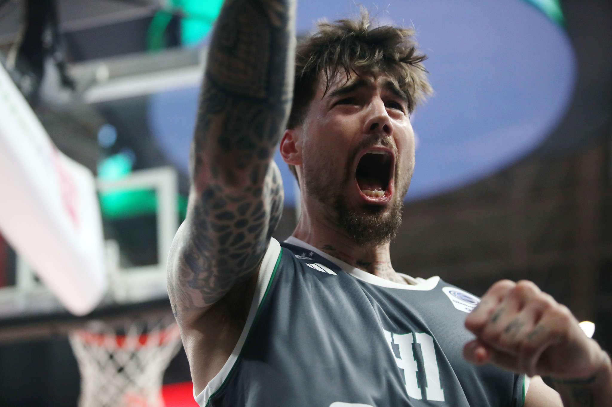 Τι έκανες ρε Χουάντσο: Το φοβερό «ζογκλερικό»... goal foul του Ισπανού (video)