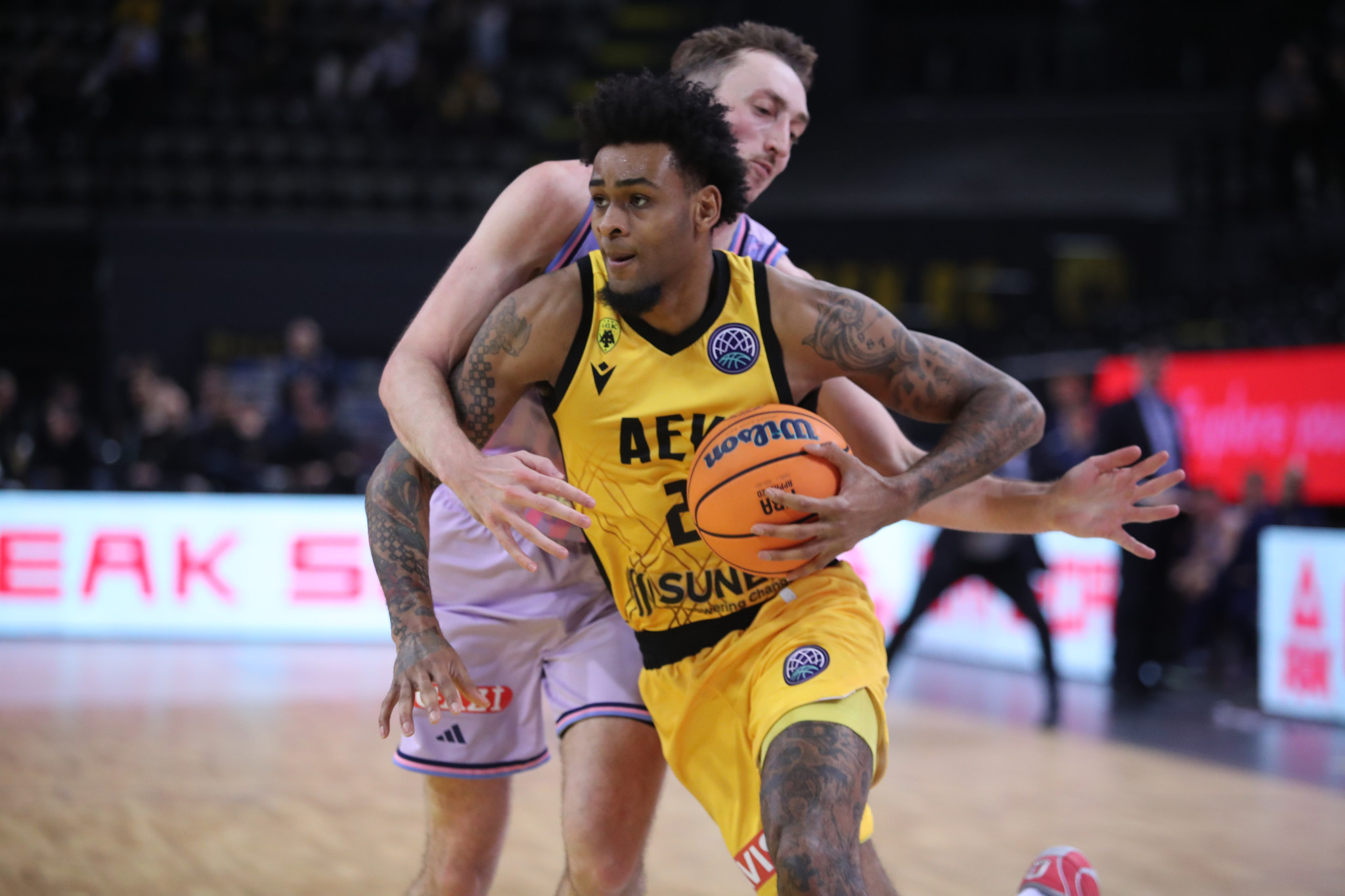 Με Νάναλι και Μπράουν η ΑΕΚ κόντρα στον Κολοσσό Ρόδου