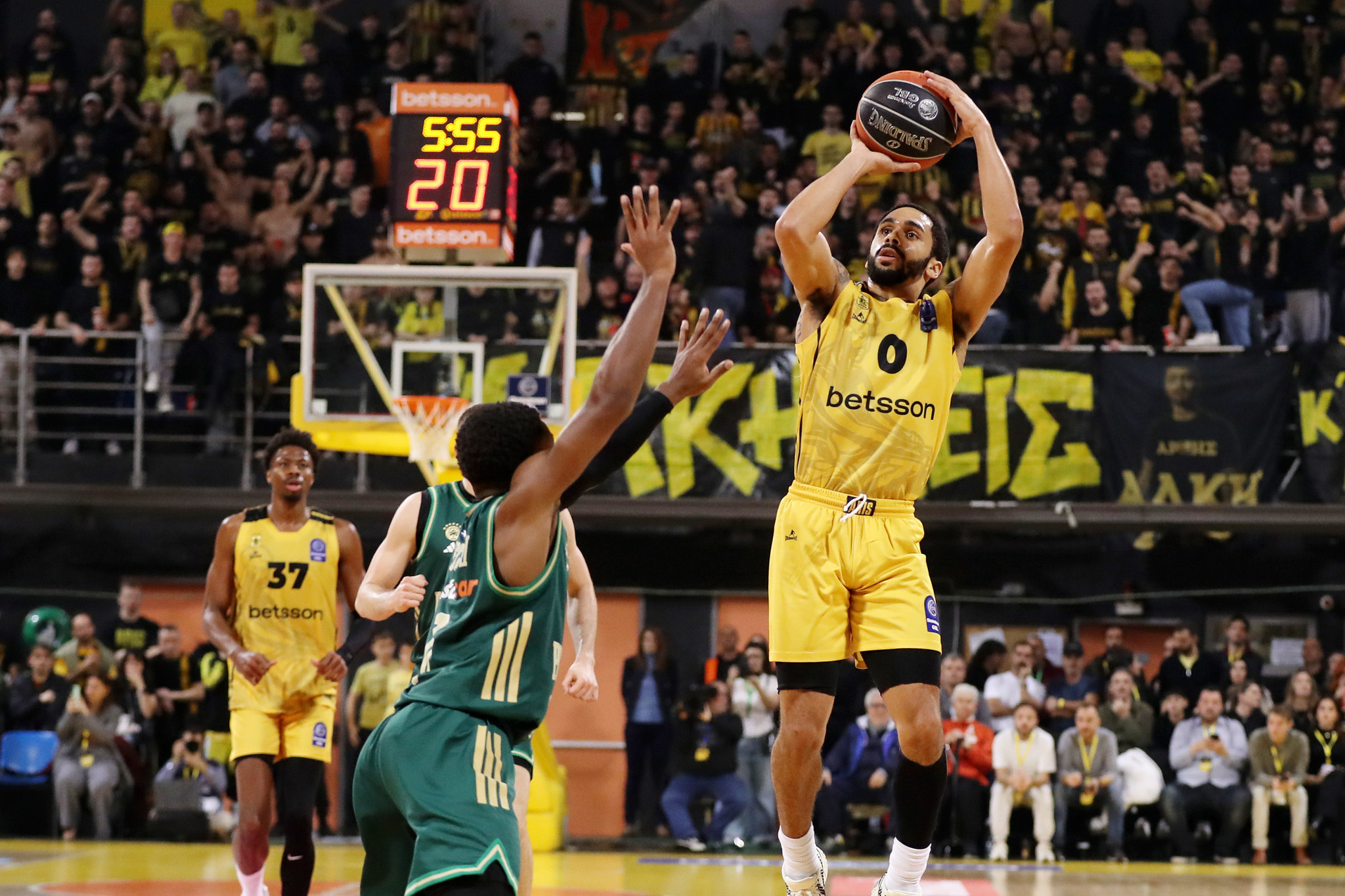 Τα highlights της επικής νίκης του Άρη απέναντι στον Παναθηναϊκό (video)