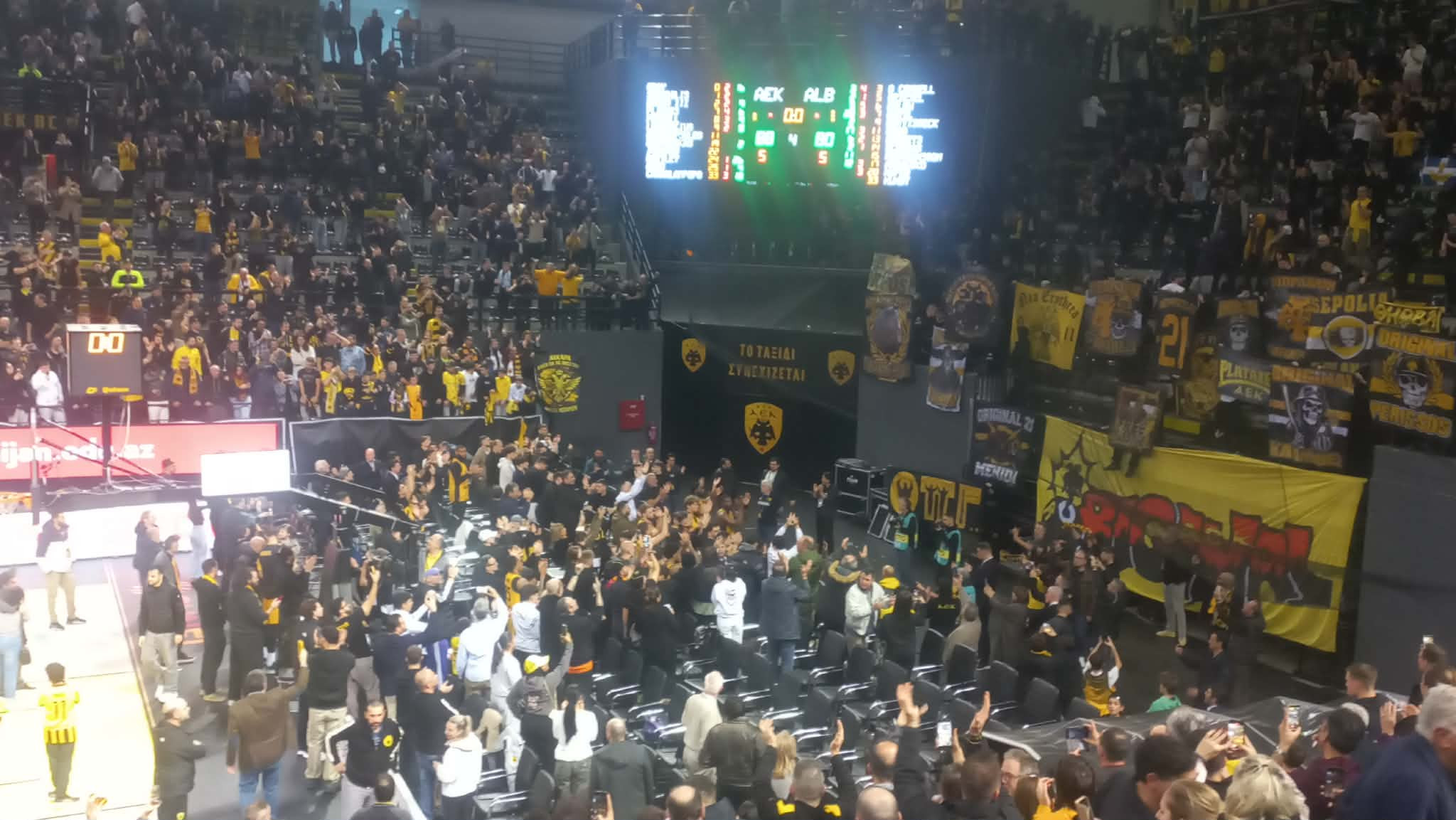 H Sunel Arena στο πόδι και... πάρτι ομάδας-κόσμου στην ΑΕΚ (video)