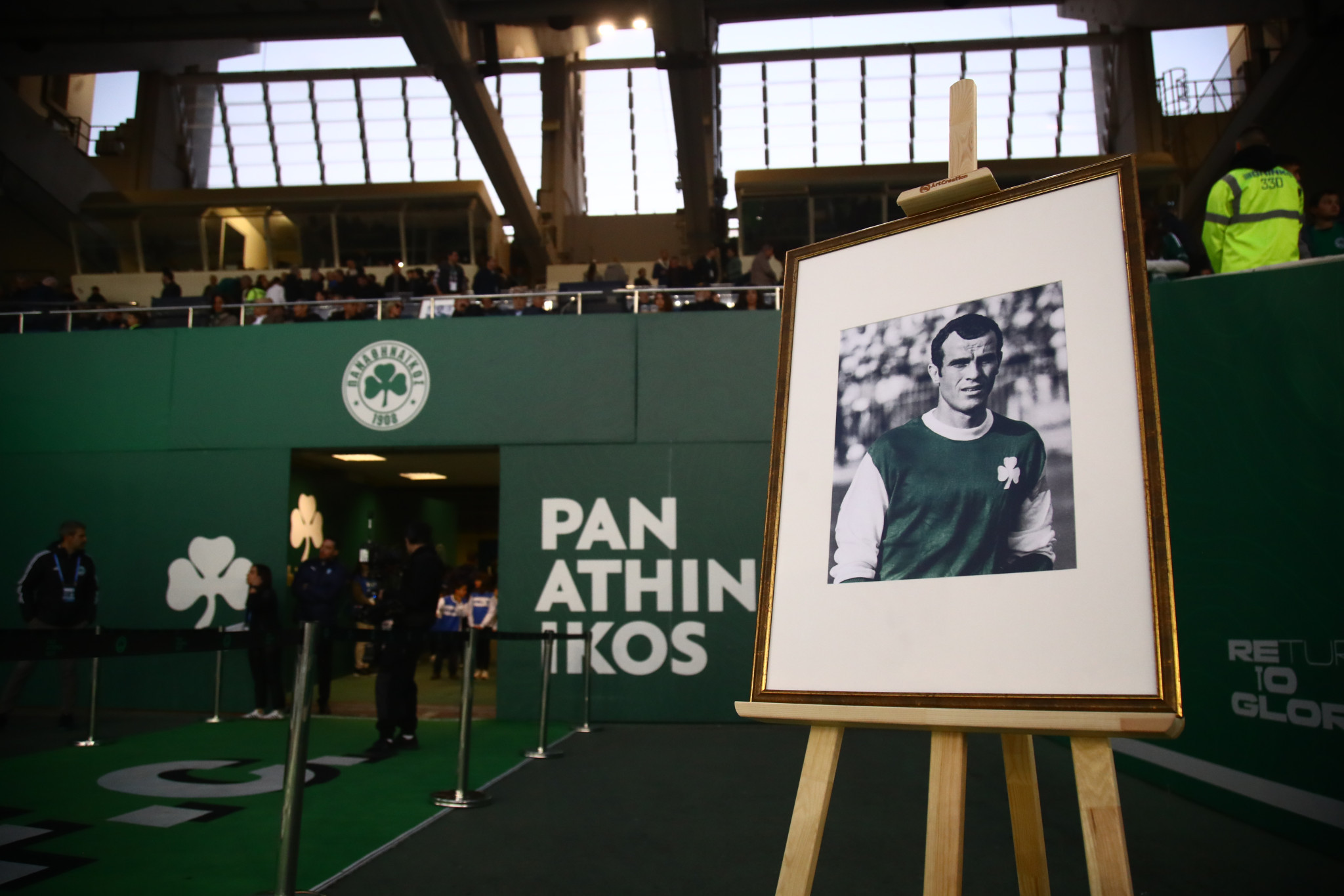 Παναθηναϊκός: «Ένας χρόνος χωρίς τον Μίμη Δομάζο, για πάντα ο Στρατηγός μας»