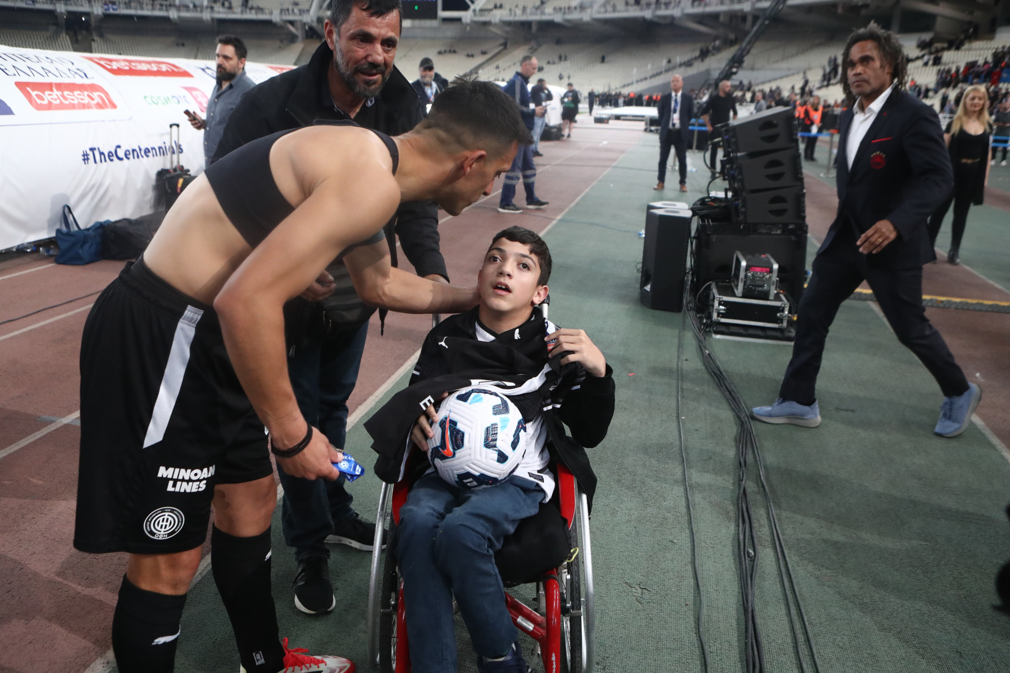 Συγκλονίζει ο μικρός Γιαννάκης: «Χάσαμε άδικα τα αδέρφια μας στον δρόμο - Αιωνία τους η μνήμη!» (video)