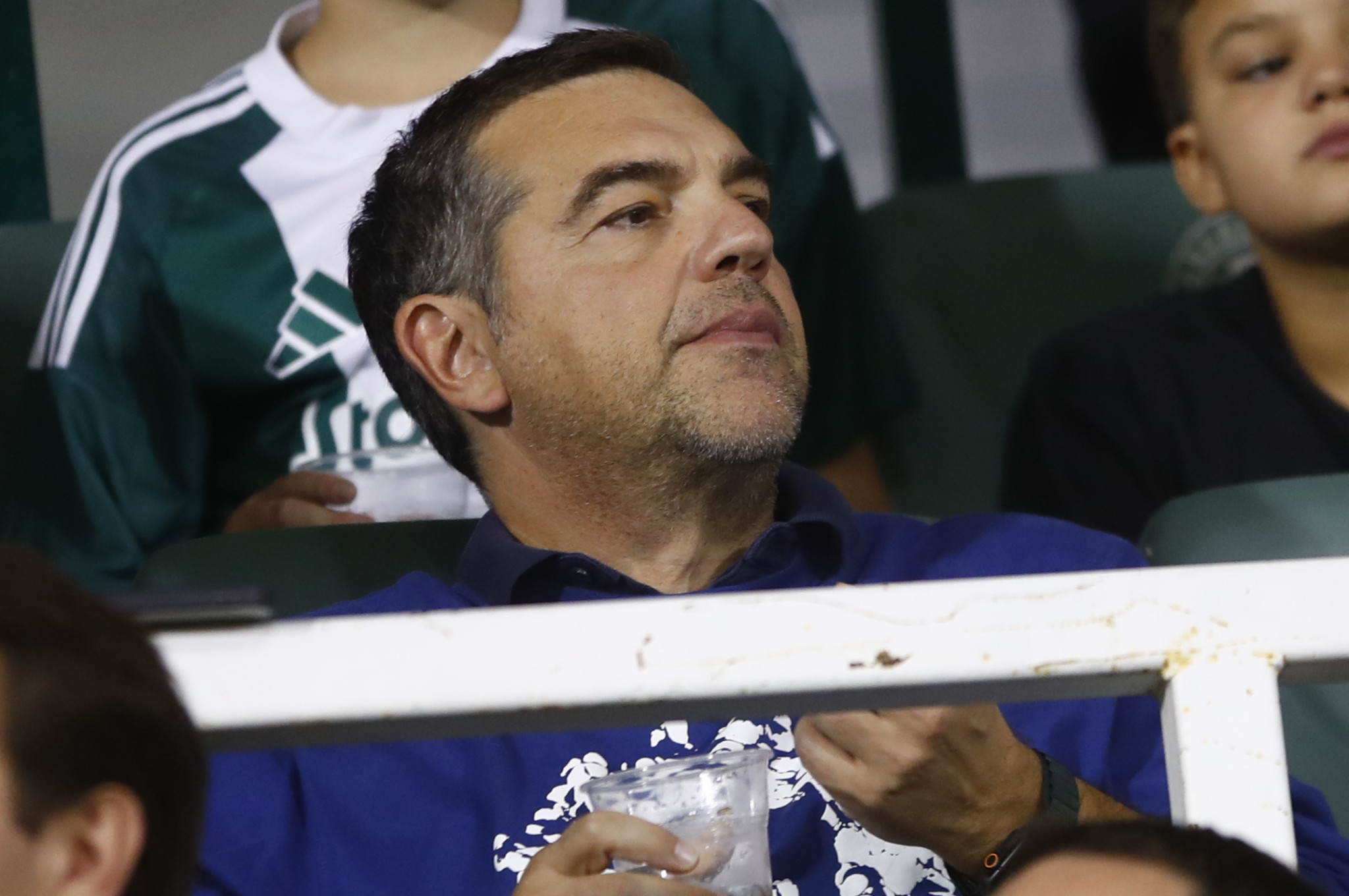 Στις εξέδρες του «Groupama Arena» ο Αλέξης Τσίπρας για το Φερεντσβάρος - Παναθηναϊκός (photo)