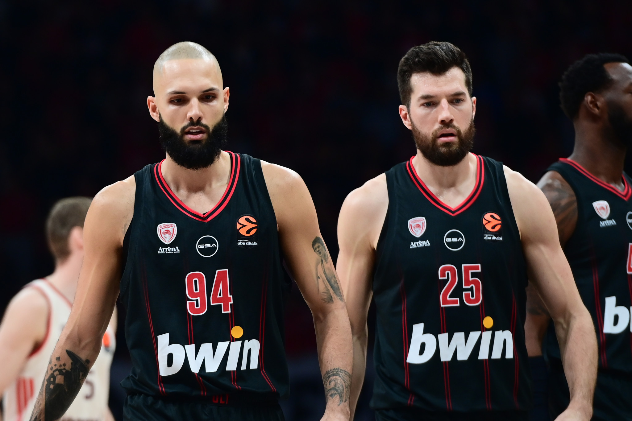 Ενός λεπτού σιγή πριν το Ολυμπιακός - Μπαρτσελόνα