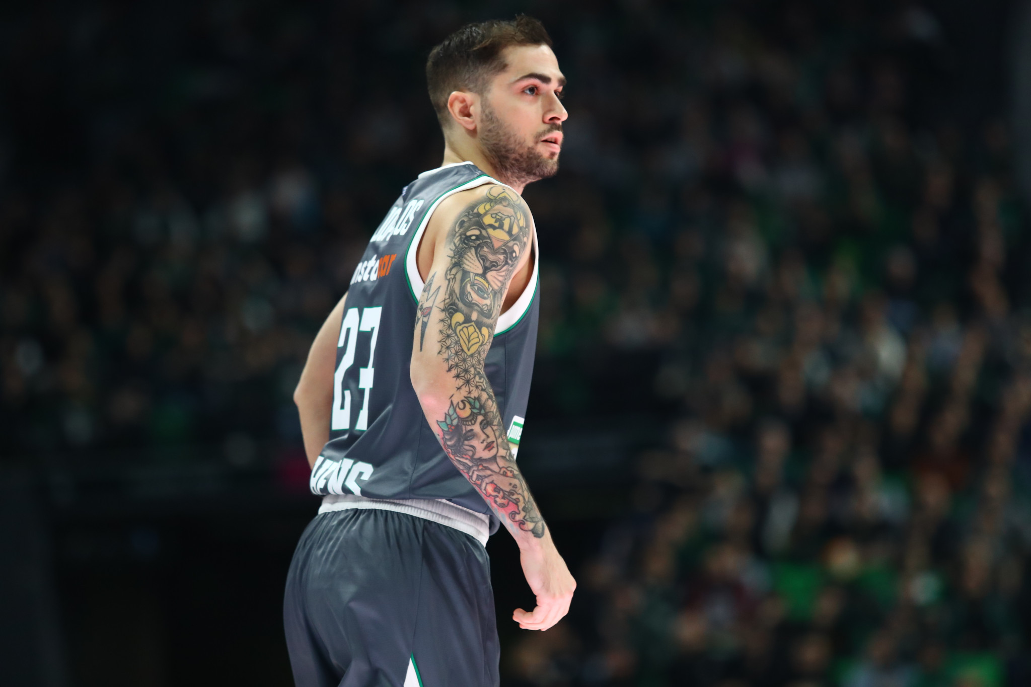 Έκρηξη ενθουσιασμού για τον Τολιόπουλο από τον κόσμο του Παναθηναϊκού