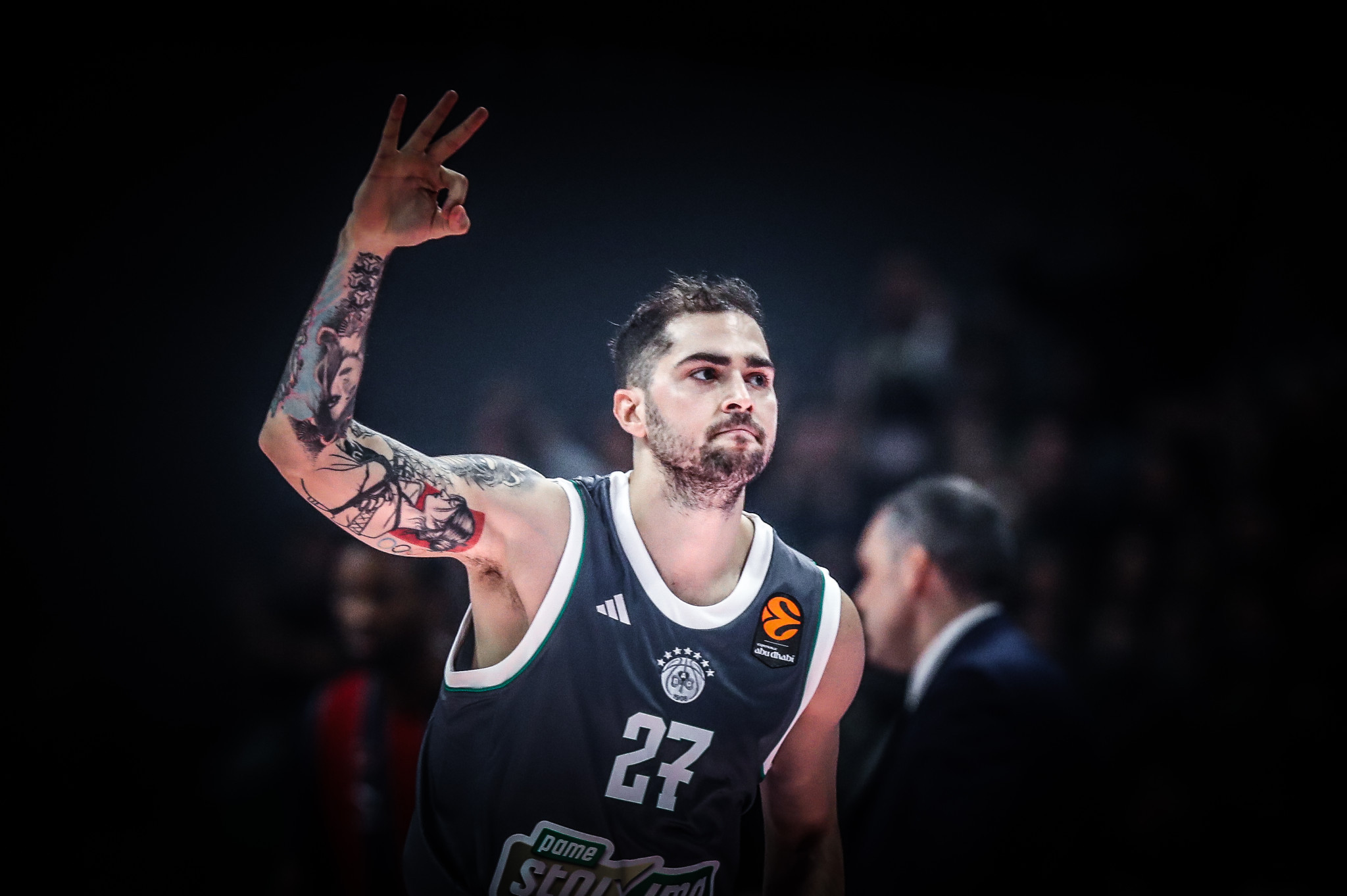 Μπουγέλο και αποθέωση για τον Τολιόπουλο στα αποδυτήρια του Παναθηναϊκού: «Πάμε Πιστομπίλι!»