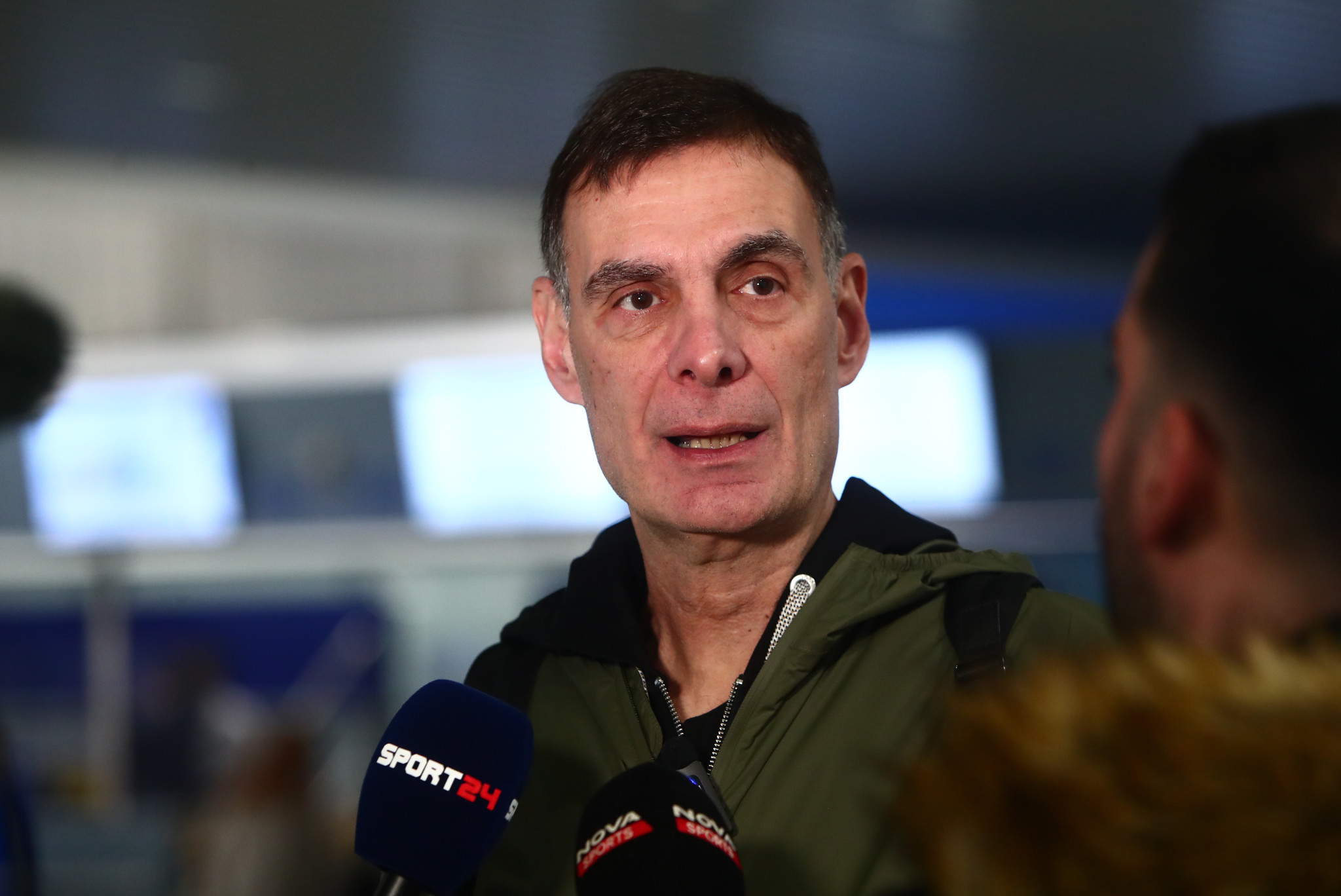 Μπαρτζώκας: «Λογικό να έχει έξτρα κίνητρο ο Λι - Φανταστικός ο Βεζένκοφ»