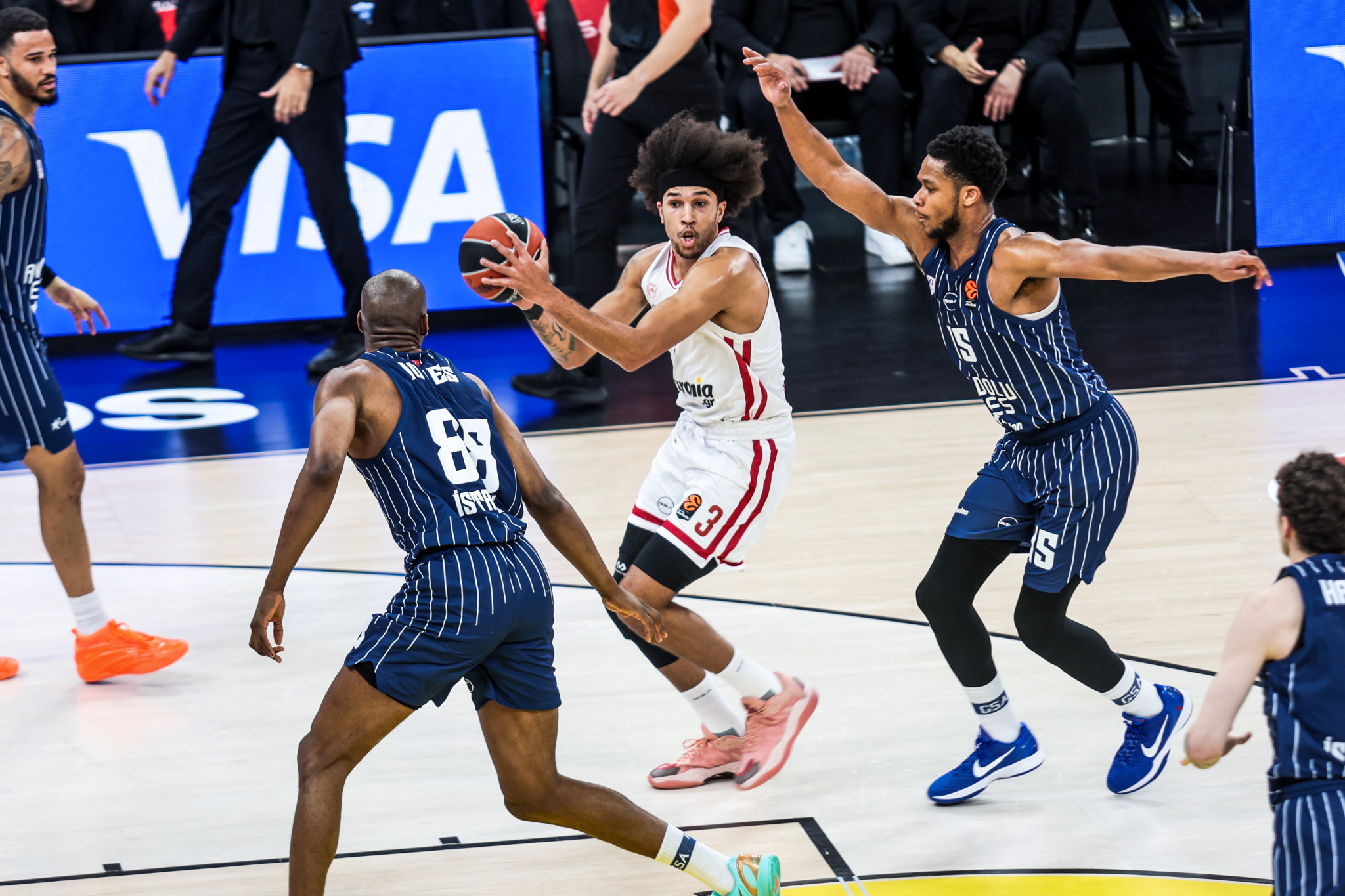 Η βαθμολογία της EuroLeague μετά τη νίκη του Ολυμπιακού και την ήττα του Παναθηναϊκού