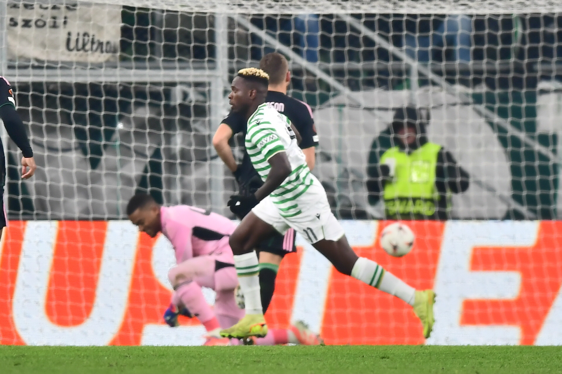 Άνοιξε το σκορ η Φερεντσβάρος με πέναλτι του Γιουσούφ (video)