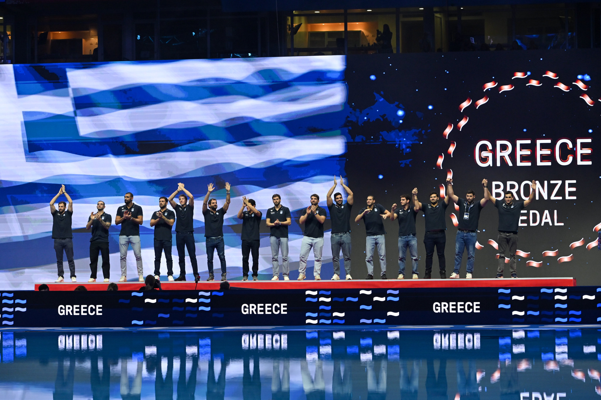 Με το χάλκινο στο στήθος: To video του Athletiko από την απονομή των μεταλλίων στην Εθνική ομάδα!