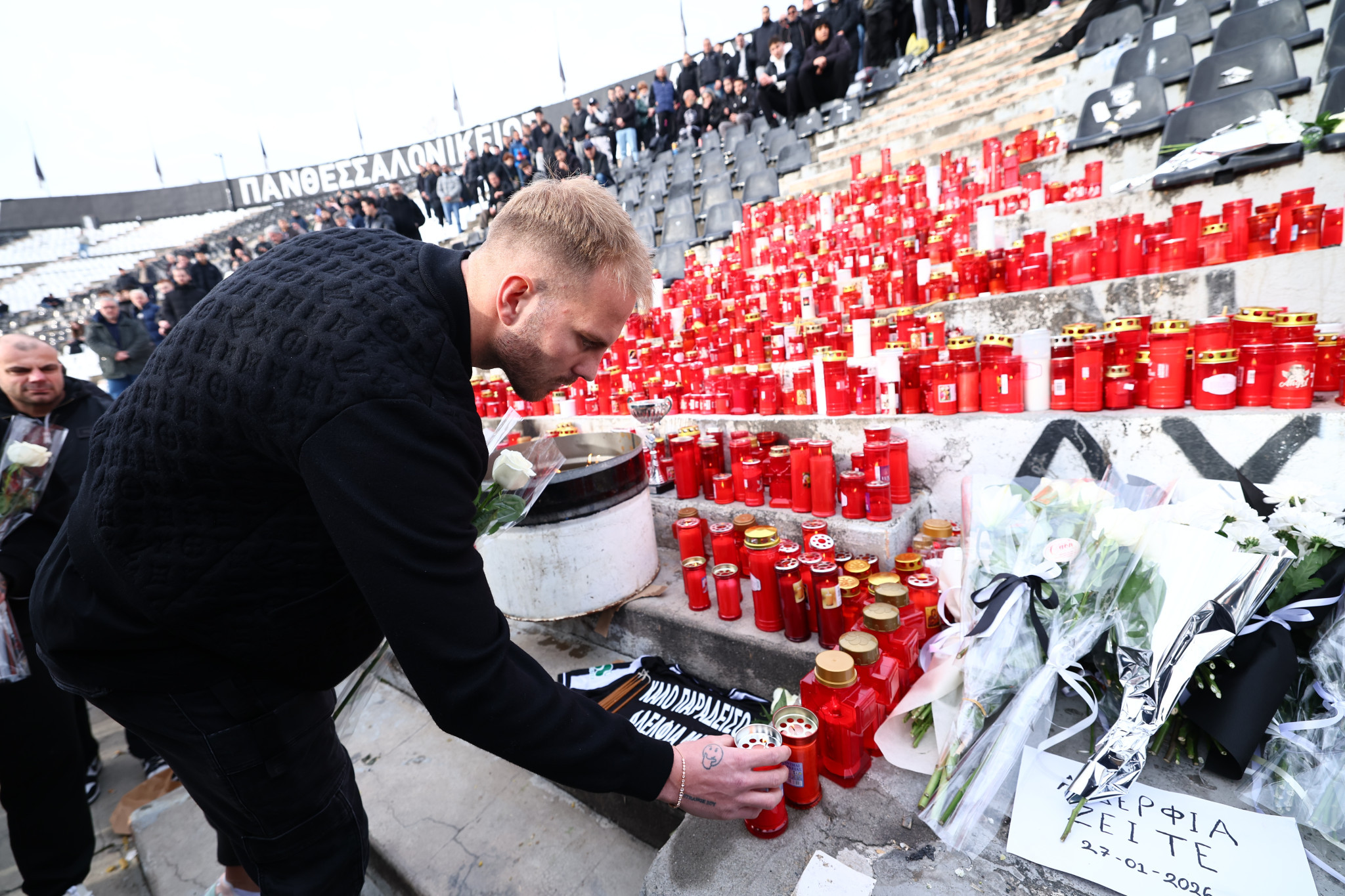 Στην Τούμπα αντιπροσωπεία των ποδοσφαιριστών του Αρη (photos)