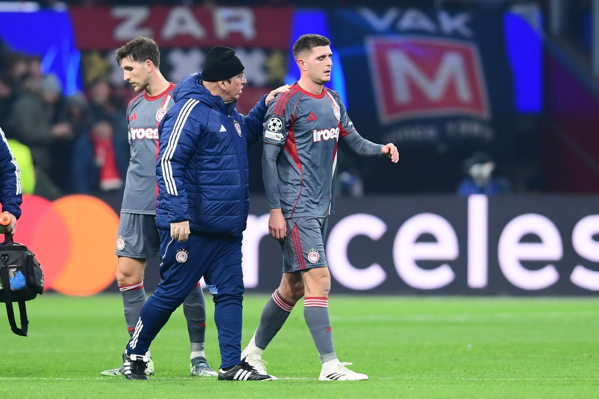 Αναγκαστική αλλαγή ο Πιρόλα λόγω τραυματισμού από πολύ νωρίς! (video)