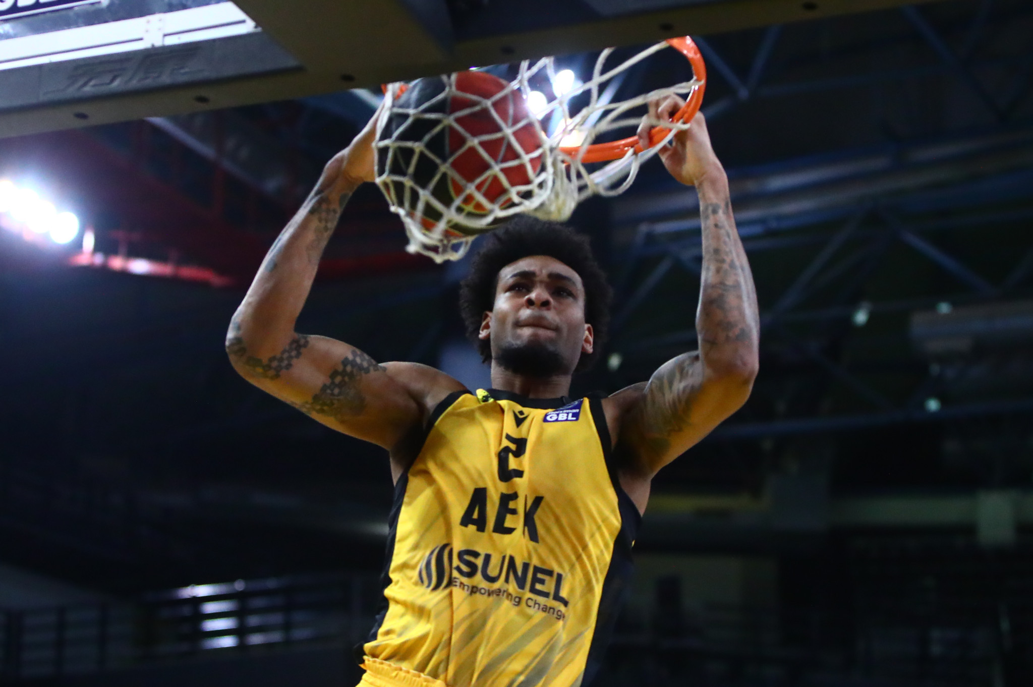 Οι νέοι... συστήθηκαν: Τι έκαναν Νάναλι, Μπράουν, Φίζελ στο ντεμπούτο τους στην Stoiximan GBL με την ΑΕΚ