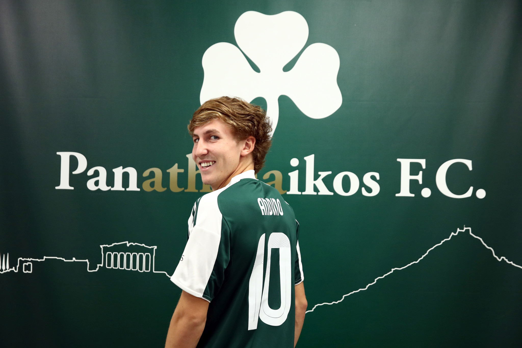 Το πρώτο post Αντίνο: «Περήφανος που είμαι μέρος αυτής της υπέροχης ομάδας» (photo)