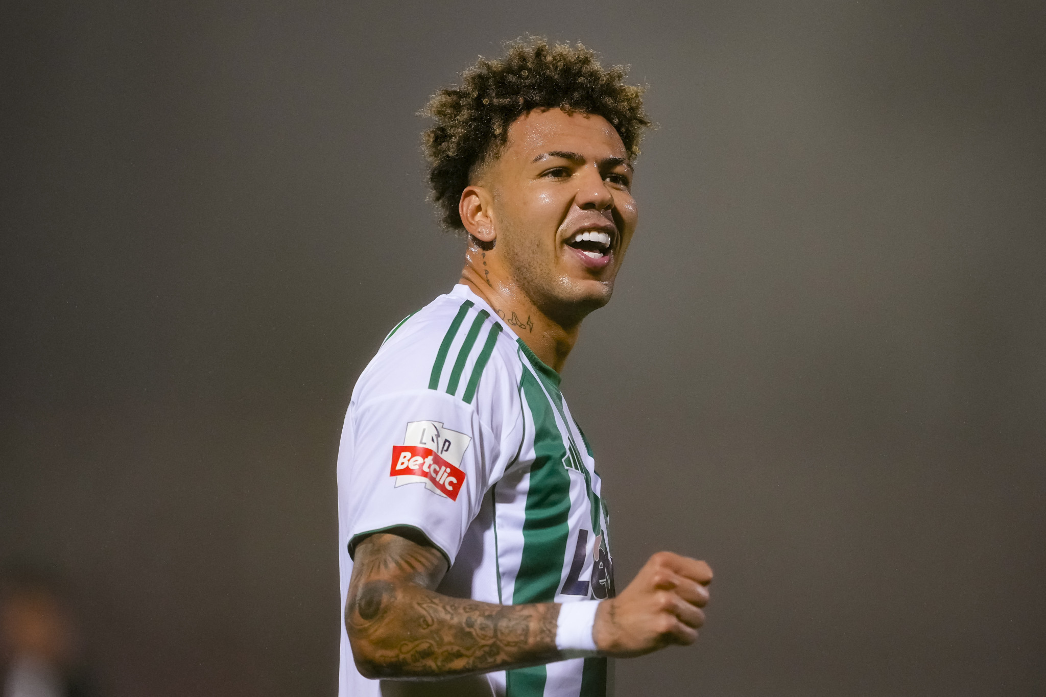 Η πίστη στο Θεό, οι φαβέλες και το Futsal - Ο δύσβατος δρόμος του Κλέιτον προς τον Ολυμπιακό