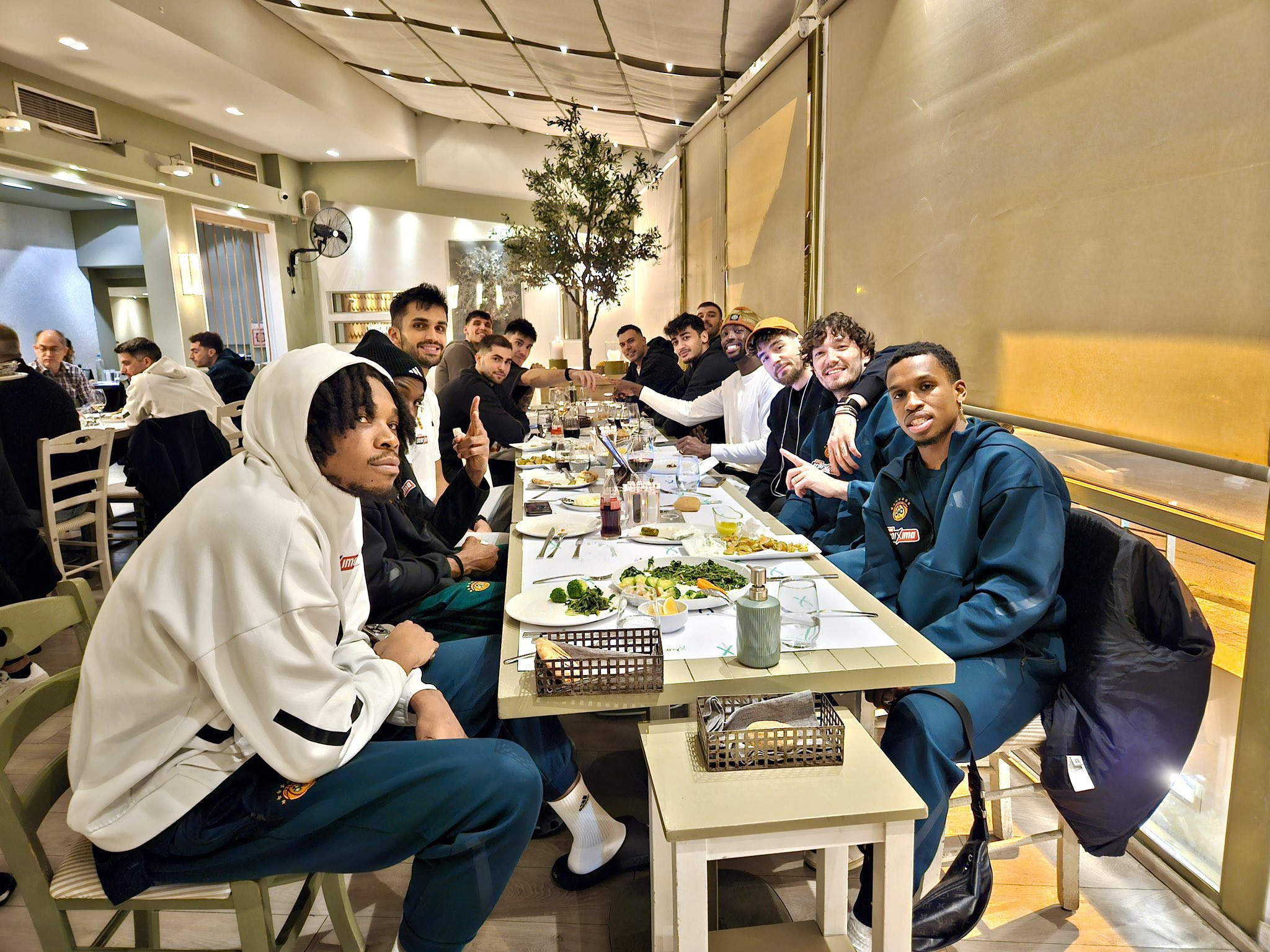 Δείπνο ενότητας στον Παναθηναϊκό από τον αρχηγό Σλούκα