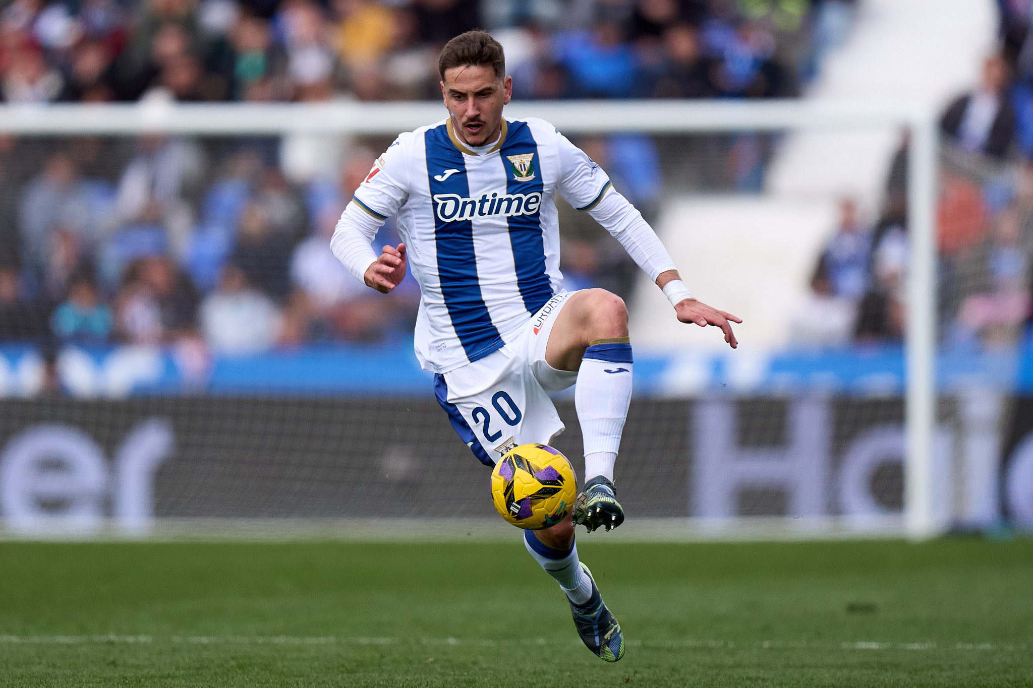 Ο Παναθηναϊκός προχωράει και «κλείνει» τον Χάβι Ερνάντεθ για το αριστερό άκρο της άμυνας