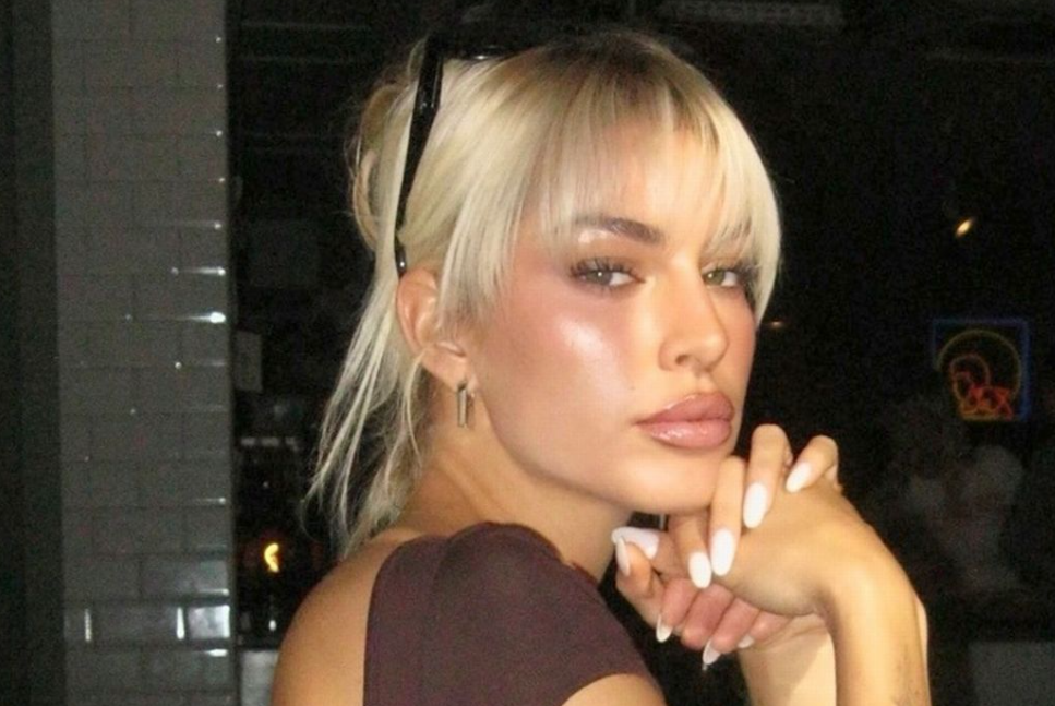 «Αν δεν το κάναμε μια μέρα...» - Η πιο «καυτή» WAG του ποδοσφαίρου αποκάλυψε τη συμφωνία που είχε με σταρ της μπάλας