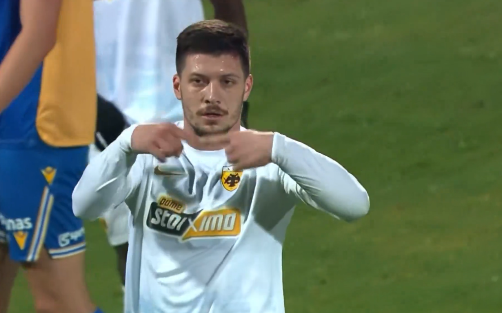 Γιατί ζήτησε ο Γιόβιτς αλλαγή - Τι φοβήθηκε (video)