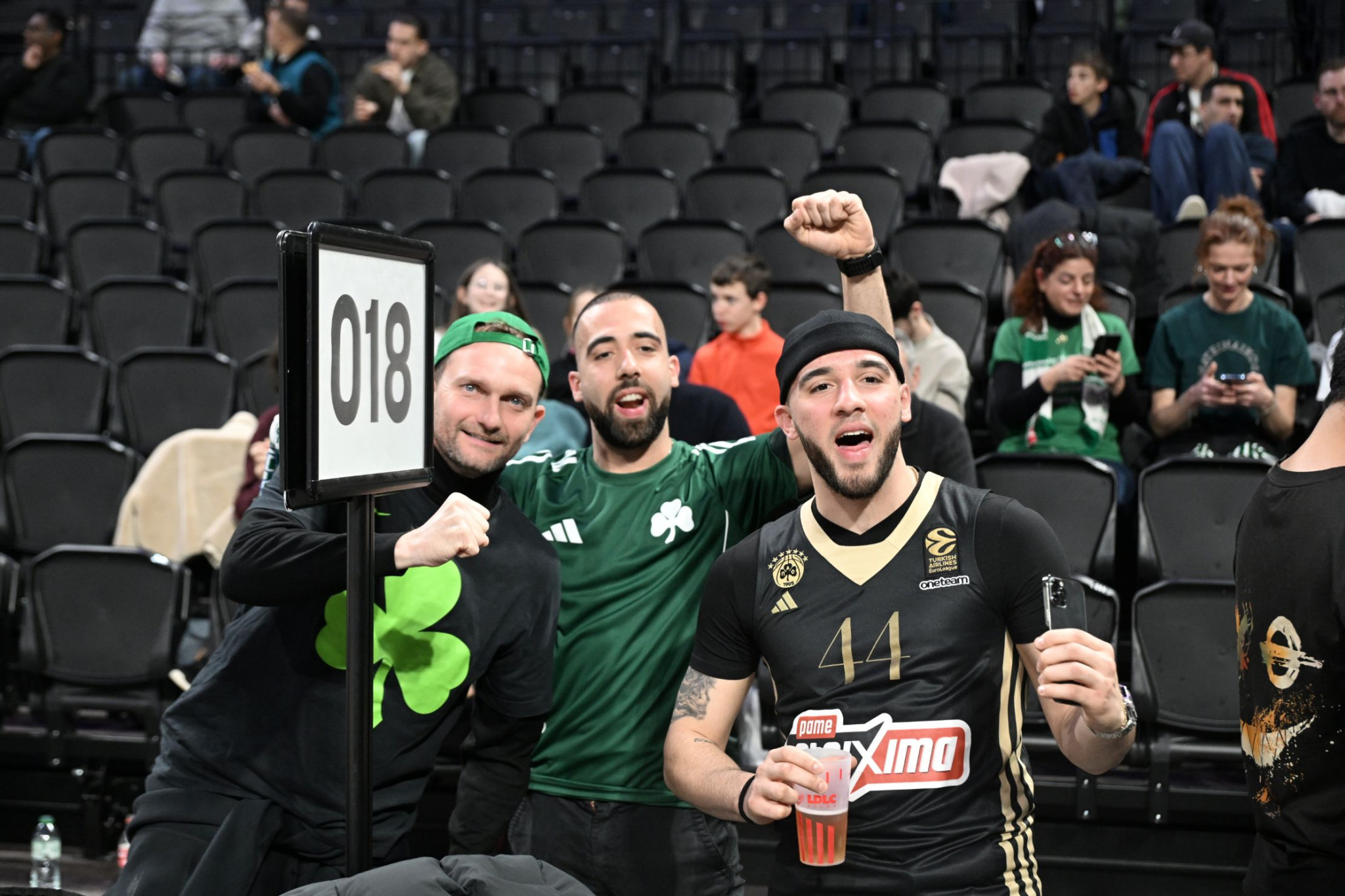 Με 500 οπαδούς από όλη την Ευρώπη στην LDLC Arena ο Παναθηναϊκός