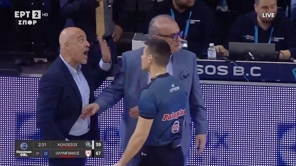 Λυκογιαννης και Μπαρτζώκας τα είπαν σε έντονο ύφος εν ώρα αγώνα: «Ακούς τι σου λέω; Πρόσεχε» (video)