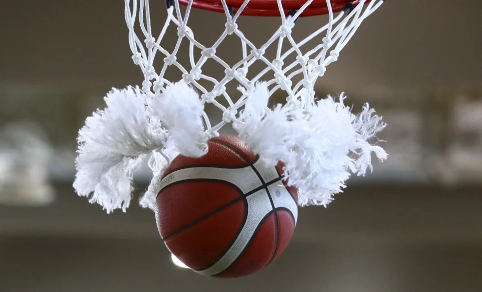 Χειροπέδες σε γνωστό μπασκετμπολίστα: Οδηγούσε μεθυσμένος επί 300 μ. στις γραμμές του τρένου