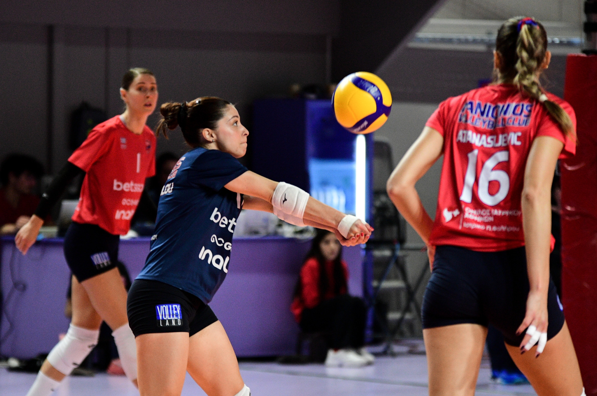 Δύο σετ μακριά από τα ημιτελικά του CEV Challenge Cup ο Πανιώνιος Betsson