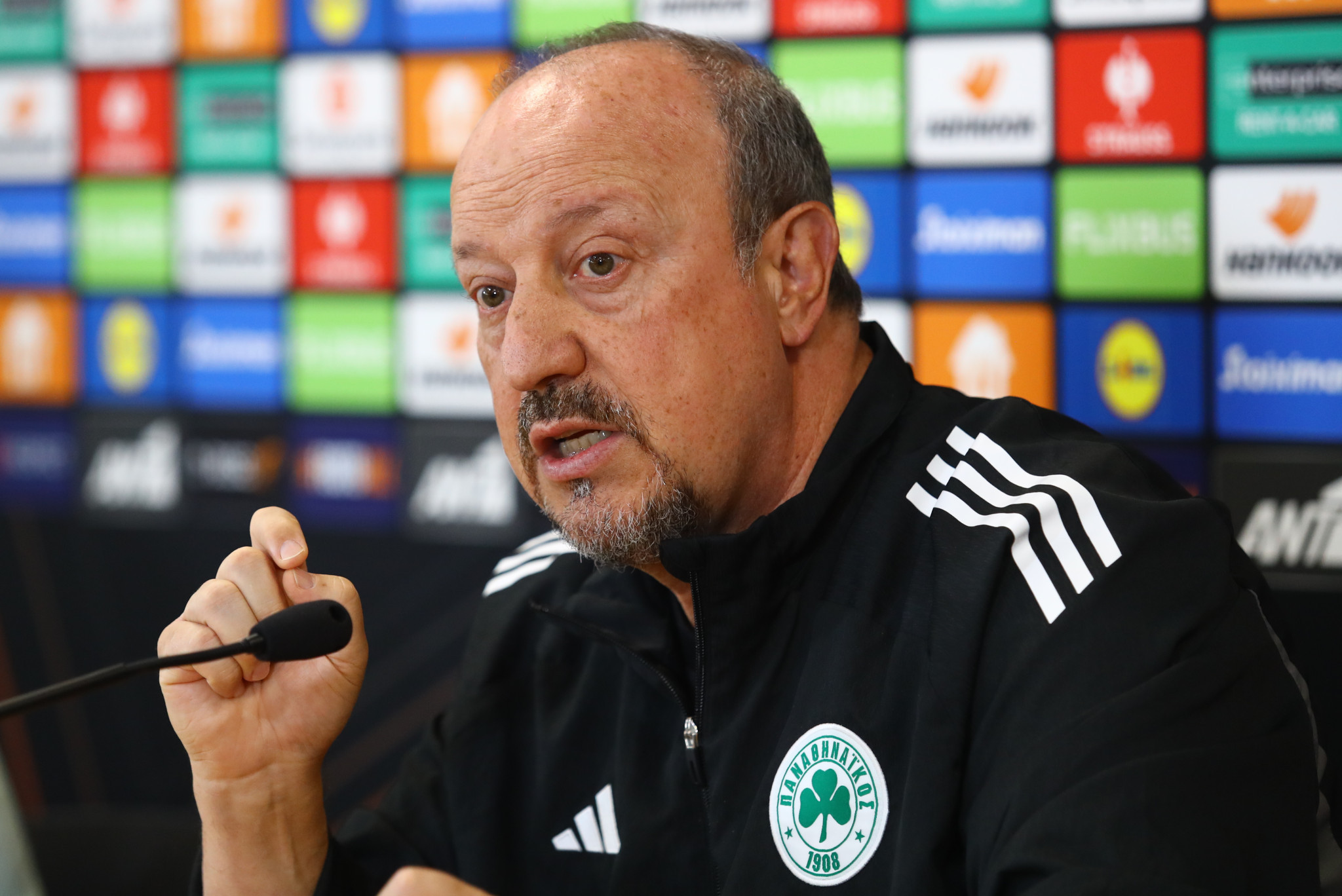 Live streaming - Η συνέντευξη Τύπου του Ράφα Μπενίτεθ ενόψει του αγώνα με τη Ρόμα