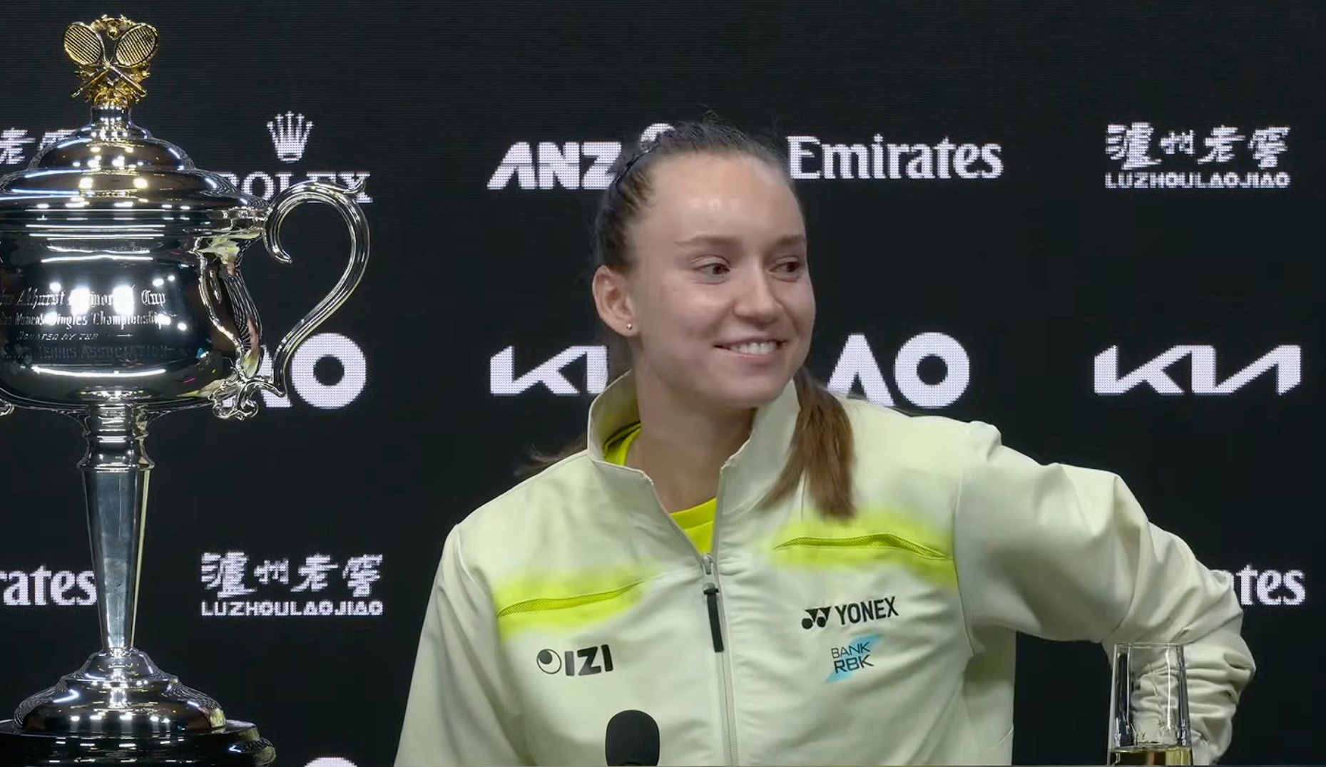 Ριμπάκινα: «Ρίσκαρα και πήρα πρωτοβουλίες, είμαι περήφανη που γύρισα το ματς»