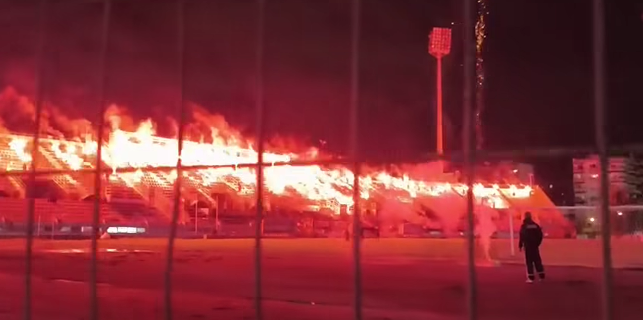 «Κάηκε» η Καλαμαριά για τα 100 χρόνια του Απόλλωνα (video)