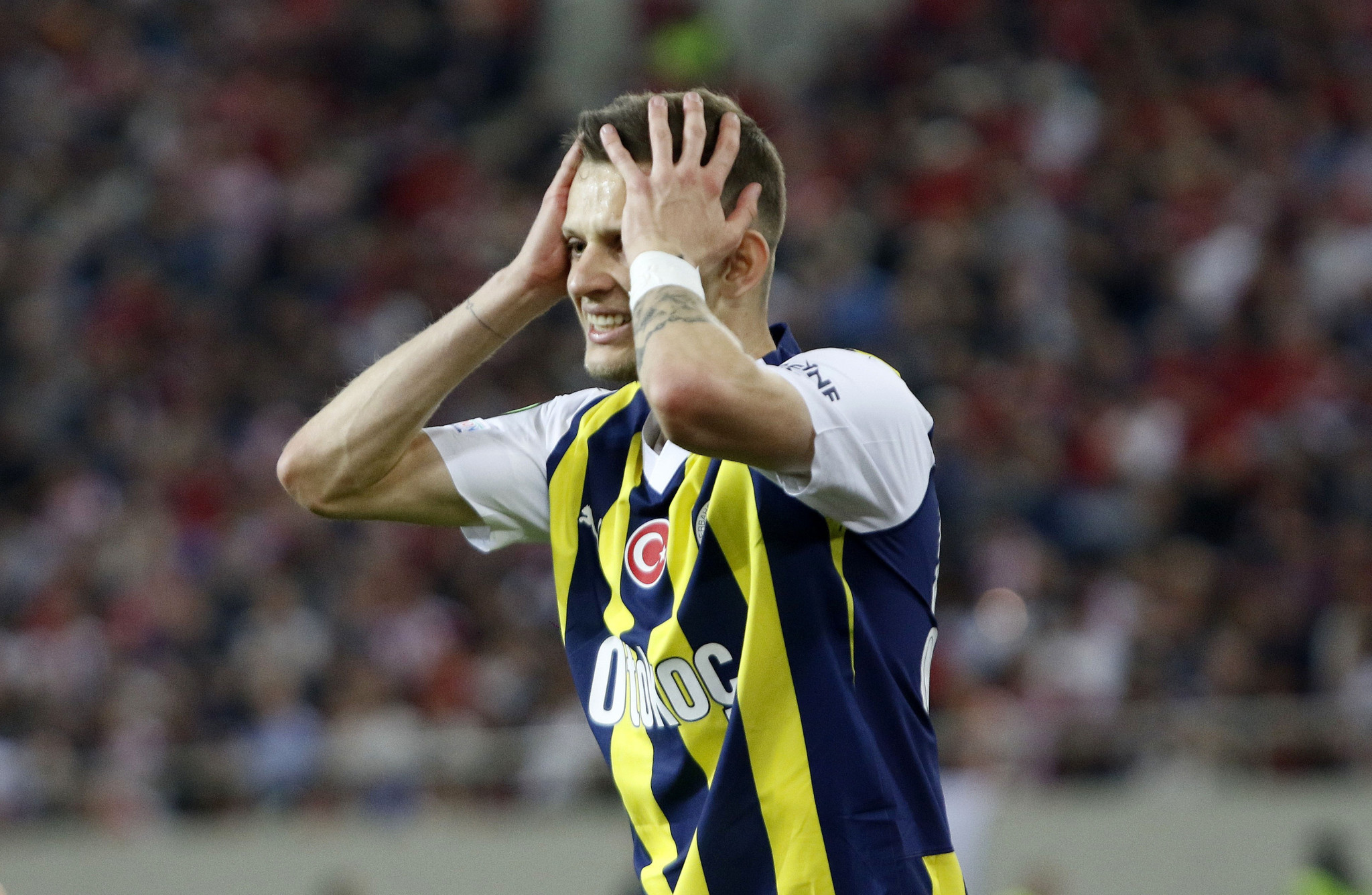 H Ρεν αγόρασε τον Σιμάνσκι