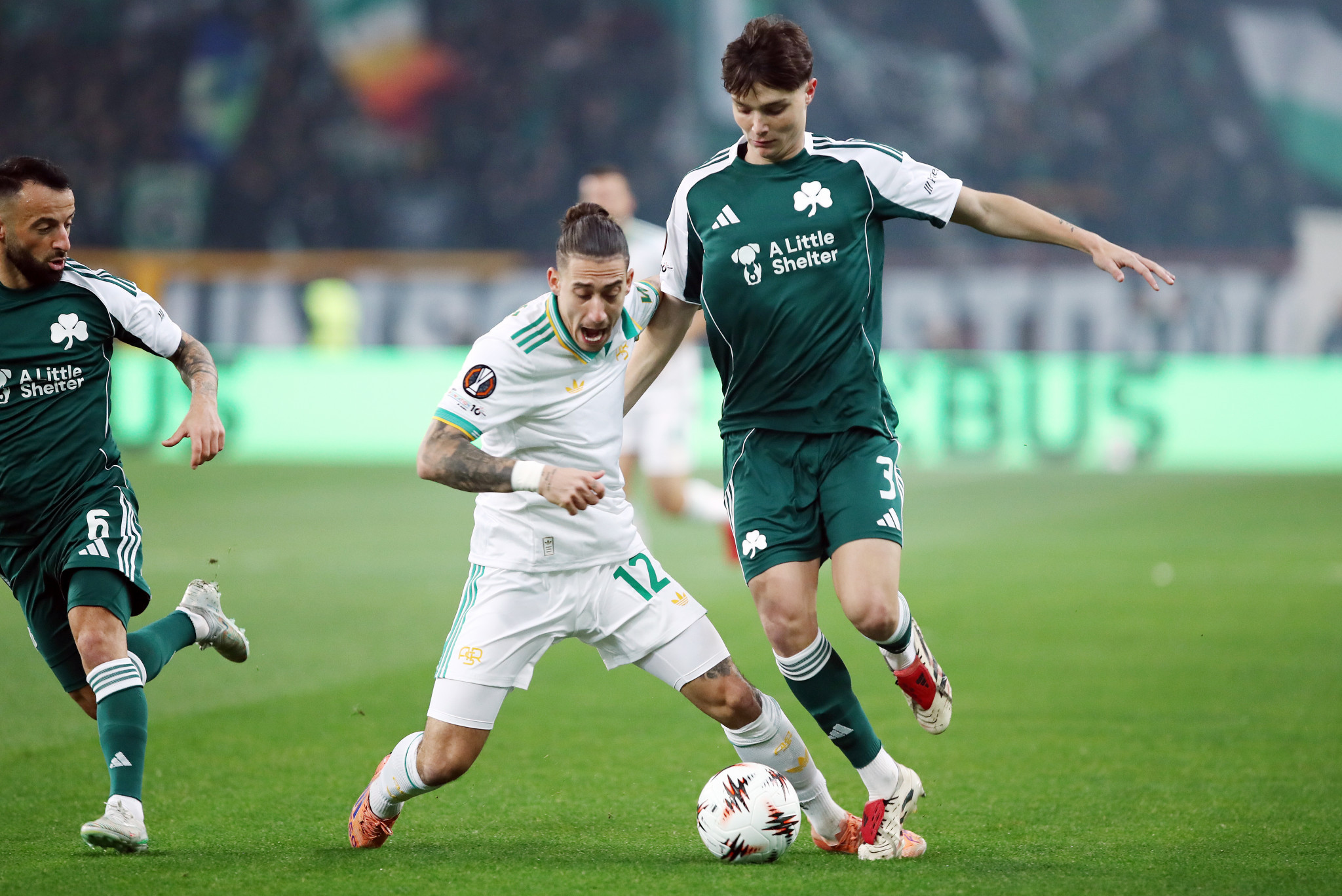 «Πάγωσε» η μεταγραφή του Τσιμίκα στη Μπεσίκτας - Ο λόγος