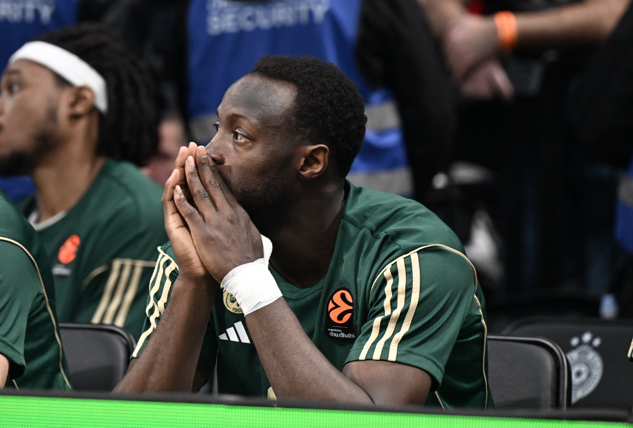 Πρόβλημα στο χέρι ο Γκραντ