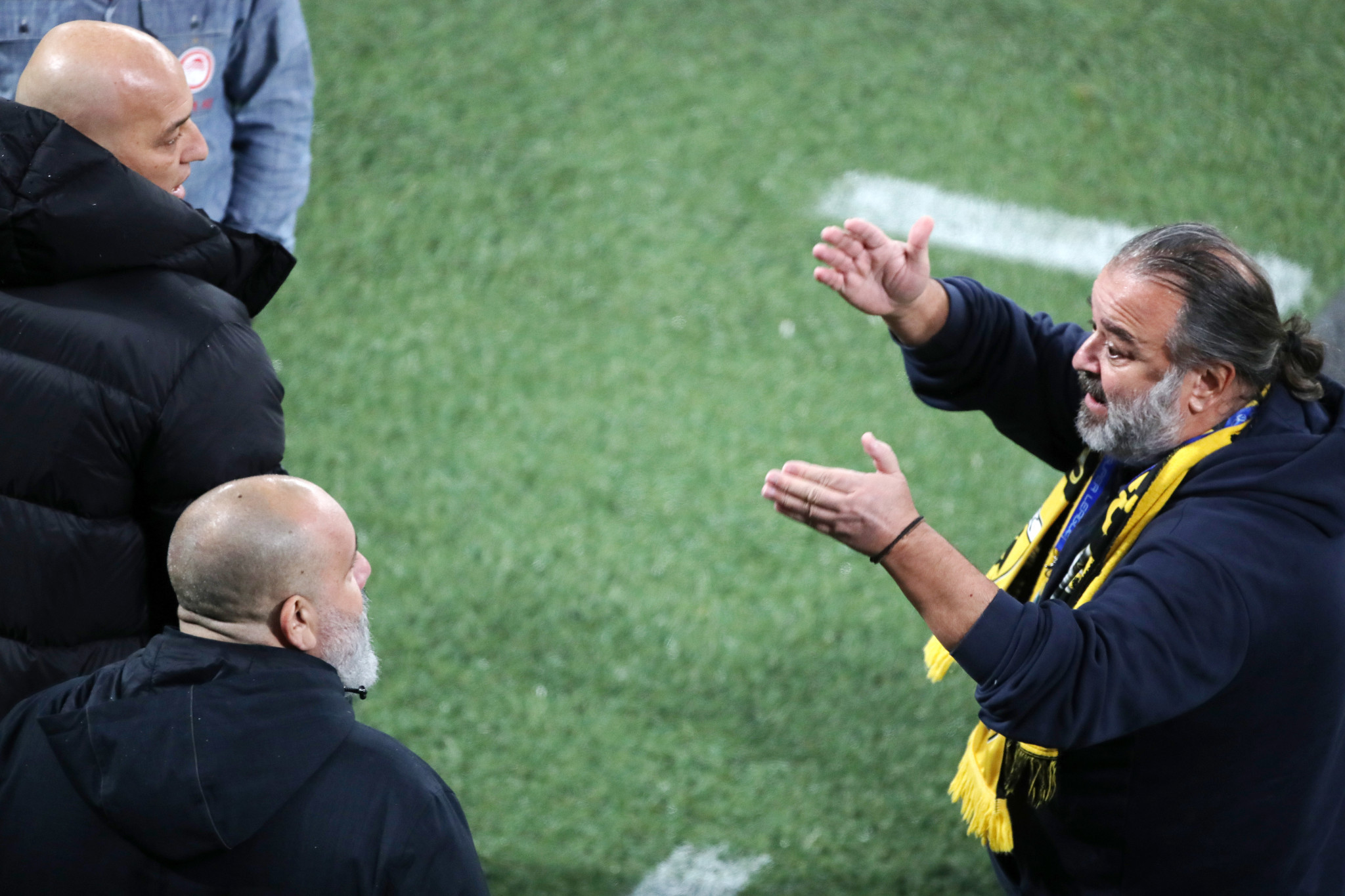 Ολυμπιακός: «Ο κύριος Ηλιόπουλος επιτέθηκε λεκτικά στον κύριο Μεντιλίμπαρ»